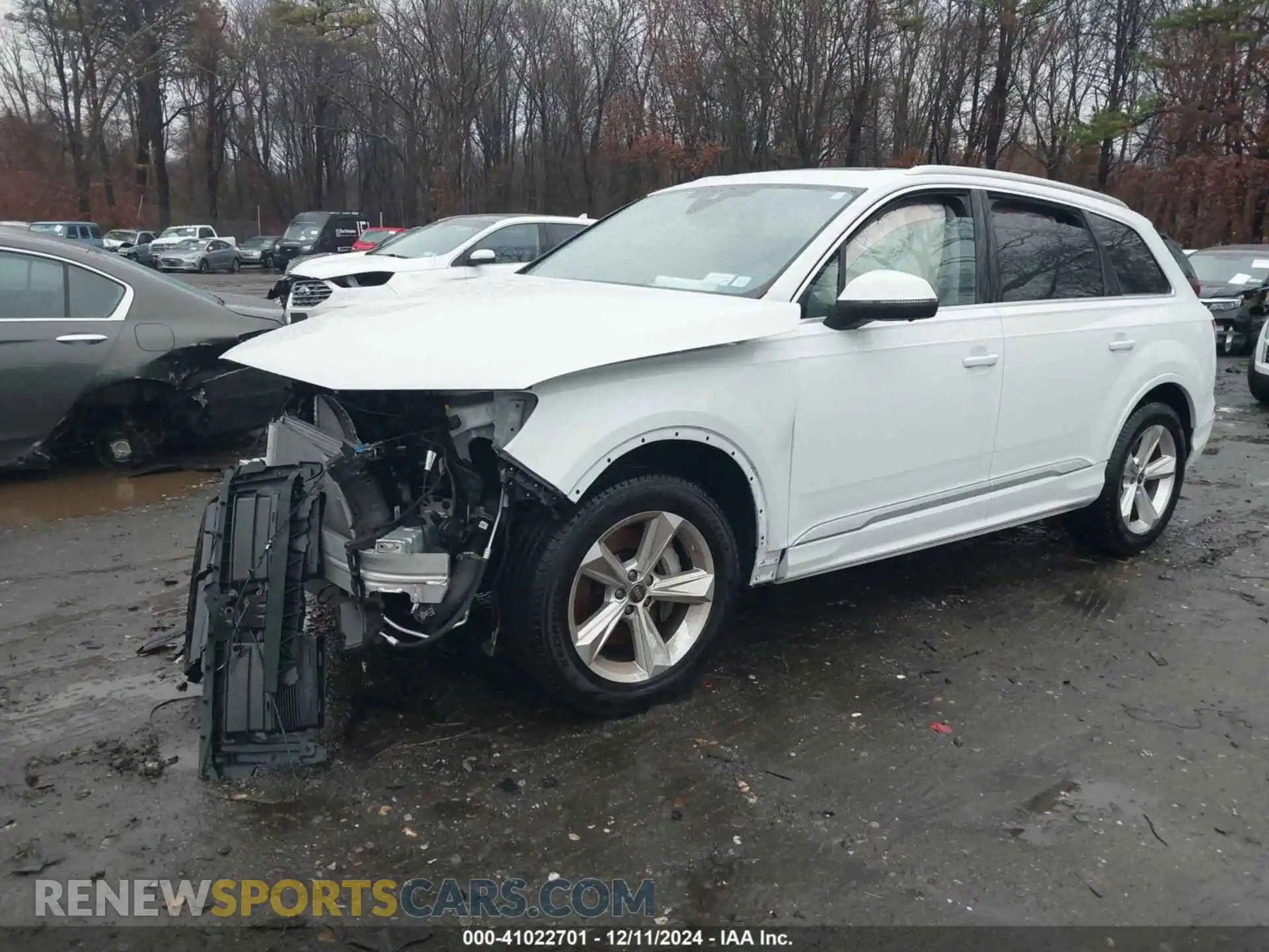 2 Photograph of a damaged car WA1ACBF72PD009565 AUDI Q7 2023