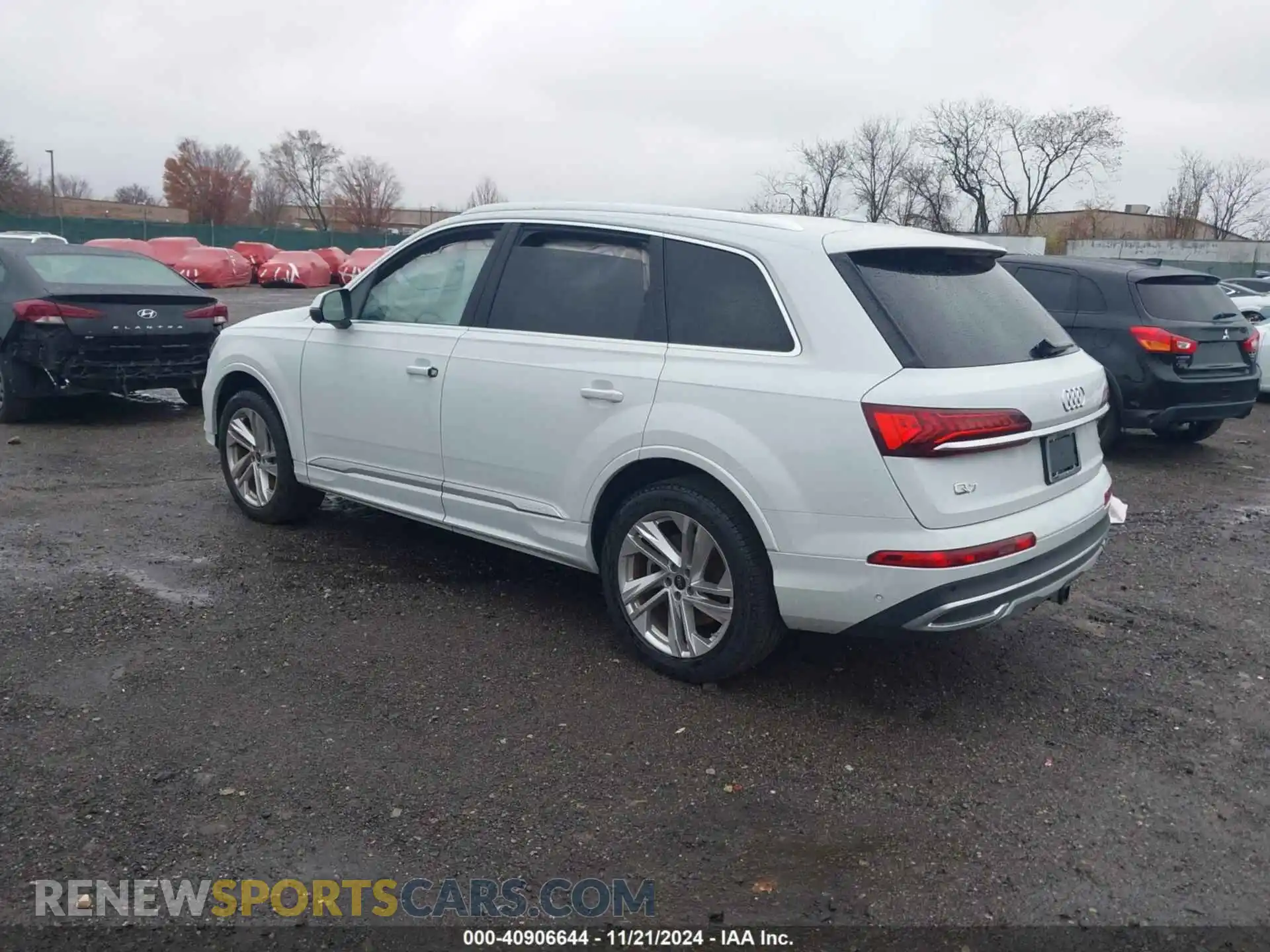 3 Photograph of a damaged car WA1ACBF72PD021411 AUDI Q7 2023