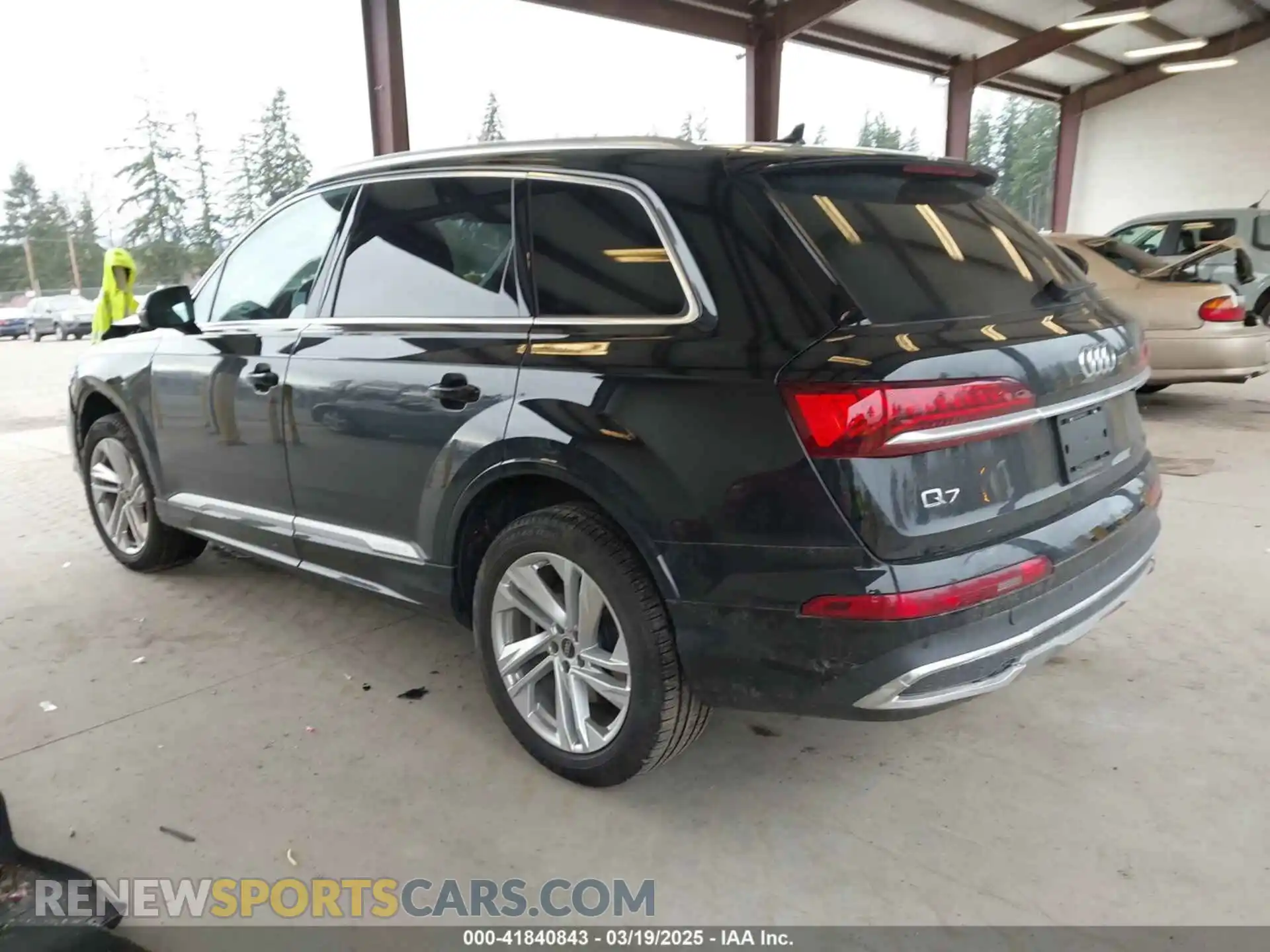 3 Photograph of a damaged car WA1AXBF77PD014684 AUDI Q7 2023