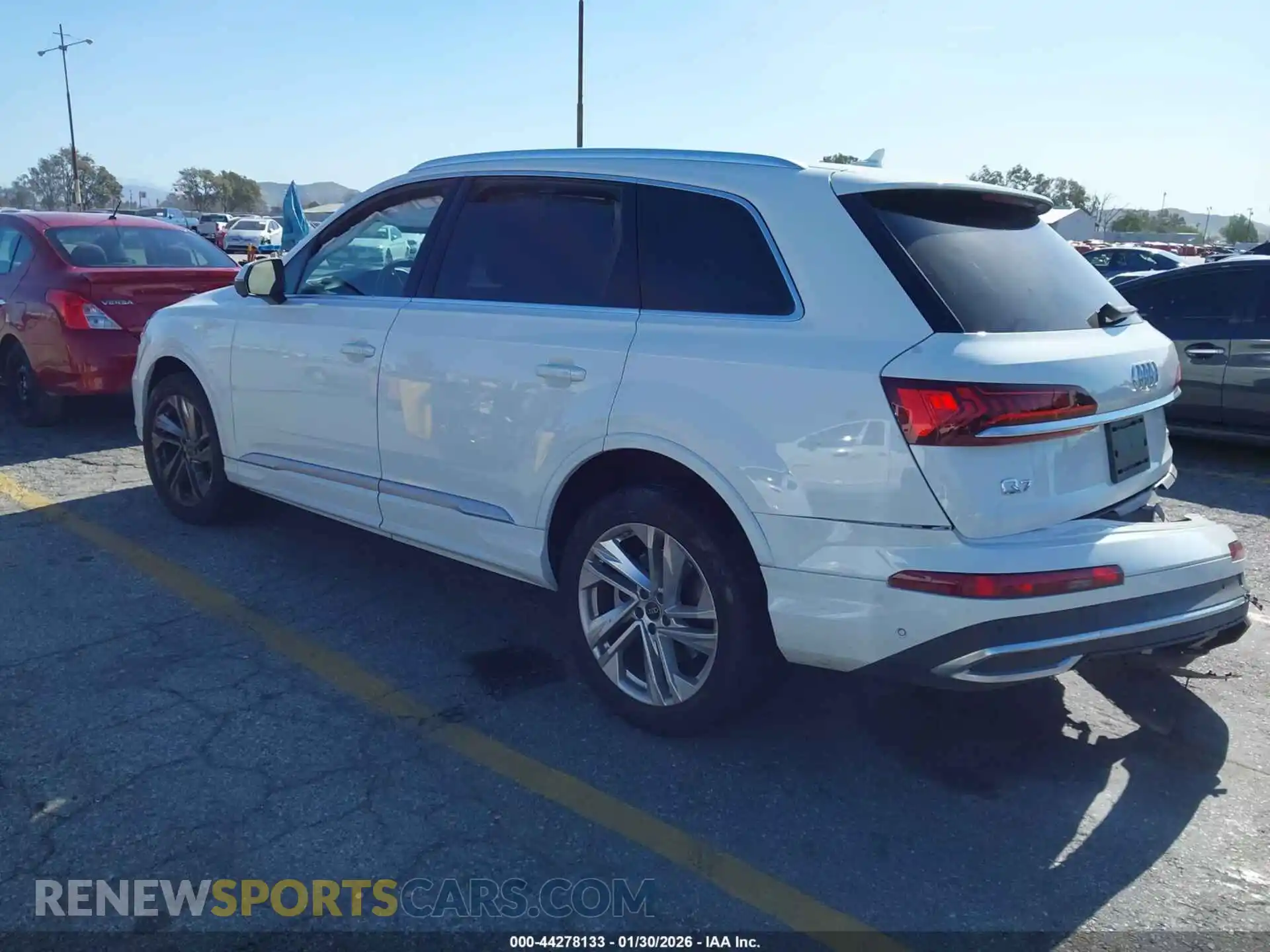 3 Photograph of a damaged car WA1LCBF72PD009932 AUDI Q7 2023