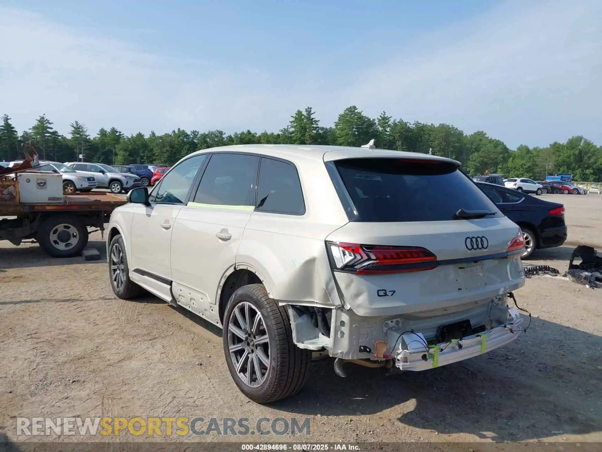 3 Фотография поврежденного автомобиля WA1LCBF74PD006563 AUDI Q7 2023