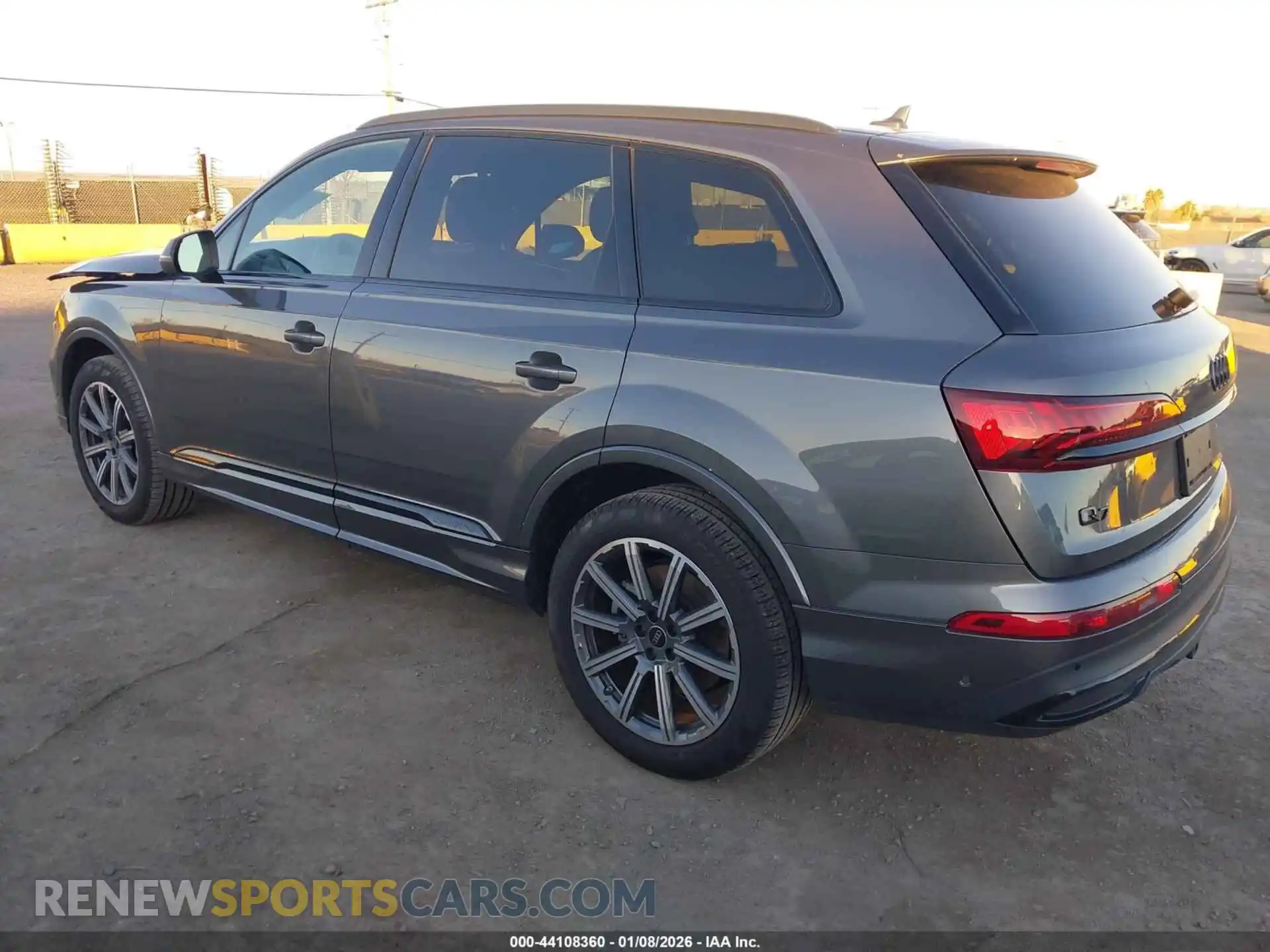 3 Photograph of a damaged car WA1LCBF74PD019779 AUDI Q7 2023
