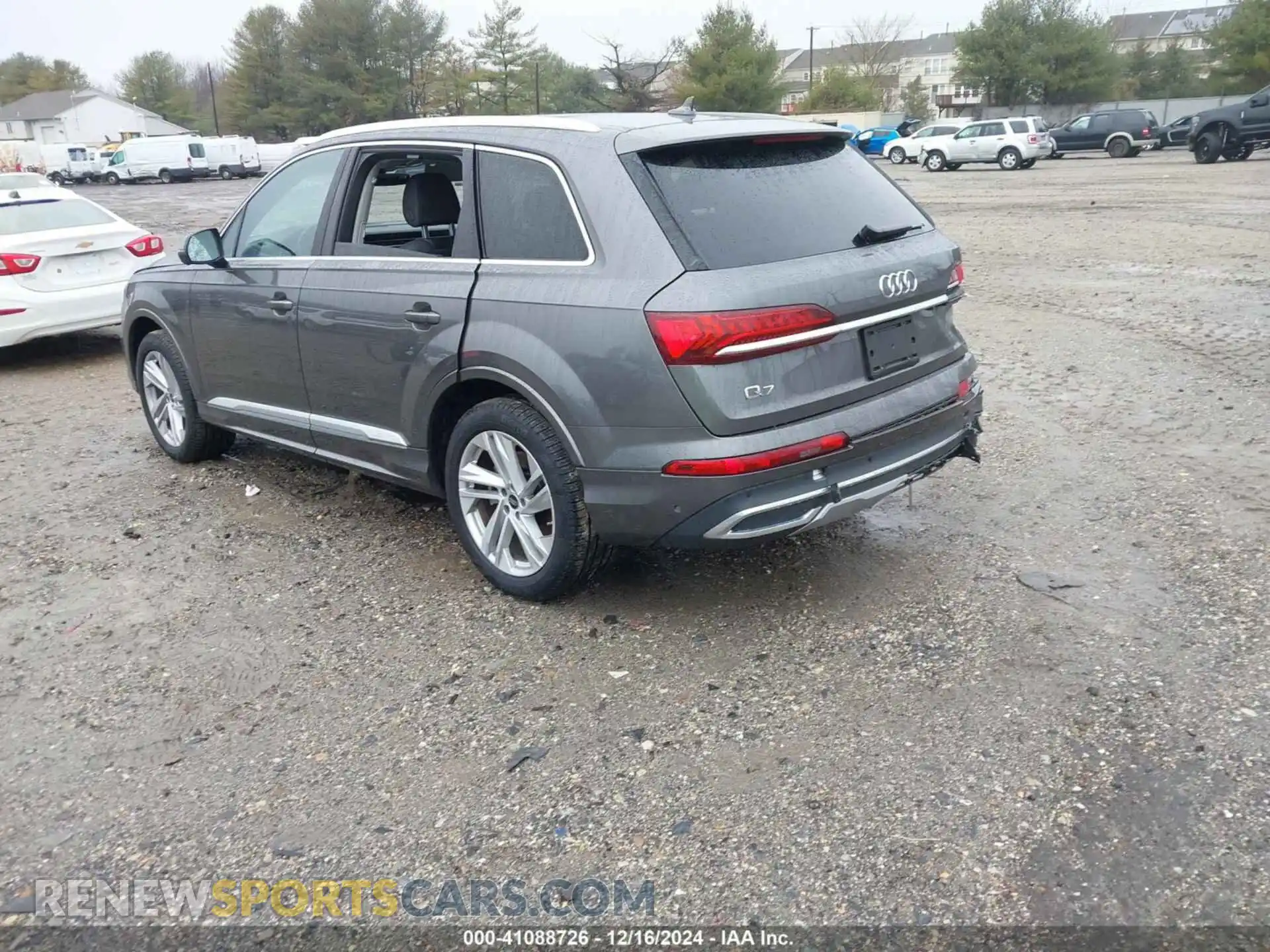 3 fotografías del automóvil dañado WA1LCBF75PD019550 AUDI Q7 2023