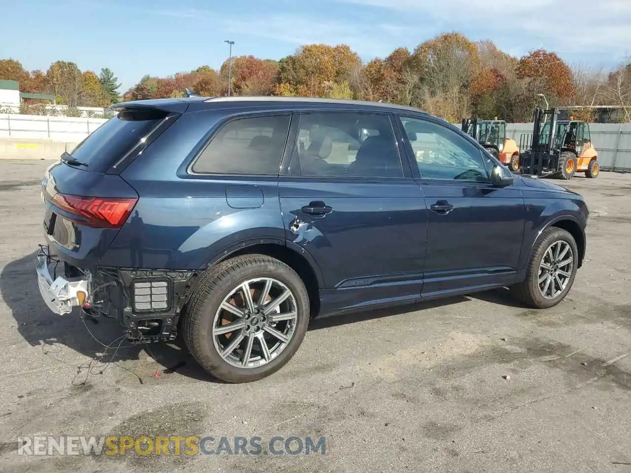 3 Photograph of a damaged car WA1LCBF75PD030872 AUDI Q7 2023