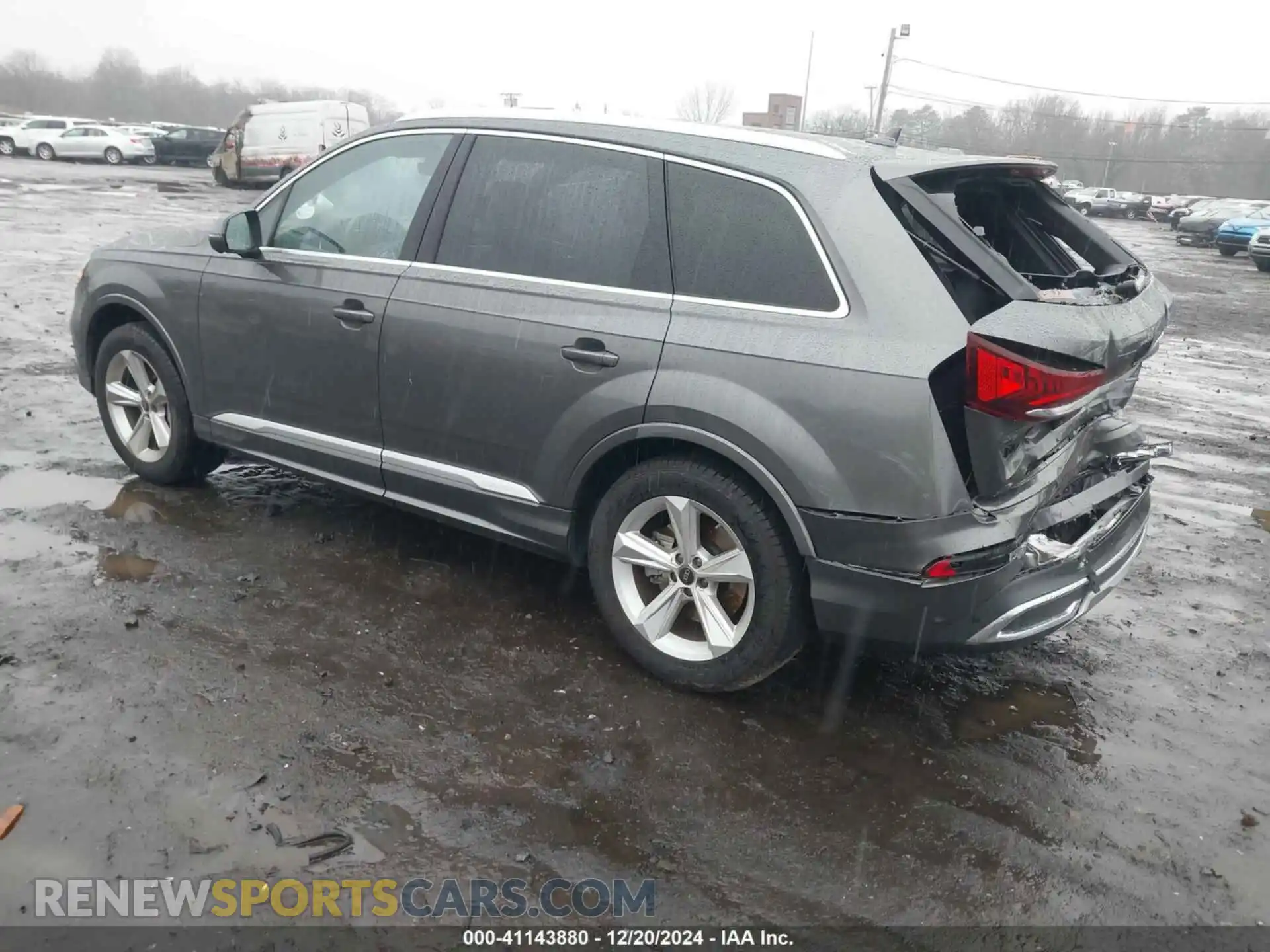 3 Photograph of a damaged car WA1LCBF77PD018237 AUDI Q7 2023