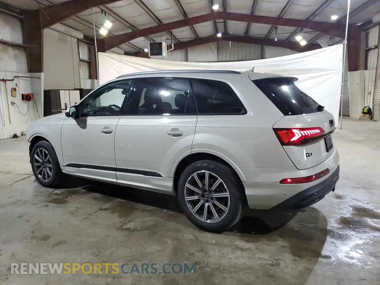 2 Photograph of a damaged car WA1LCBF79PD018093 AUDI Q7 2023