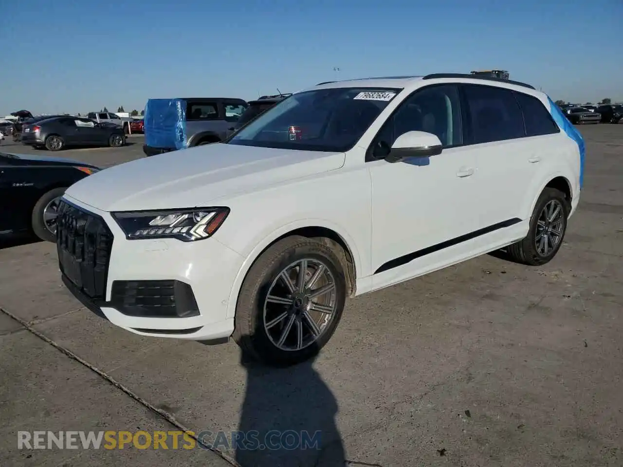 1 Photograph of a damaged car WA1LCBF7XPD013940 AUDI Q7 2023