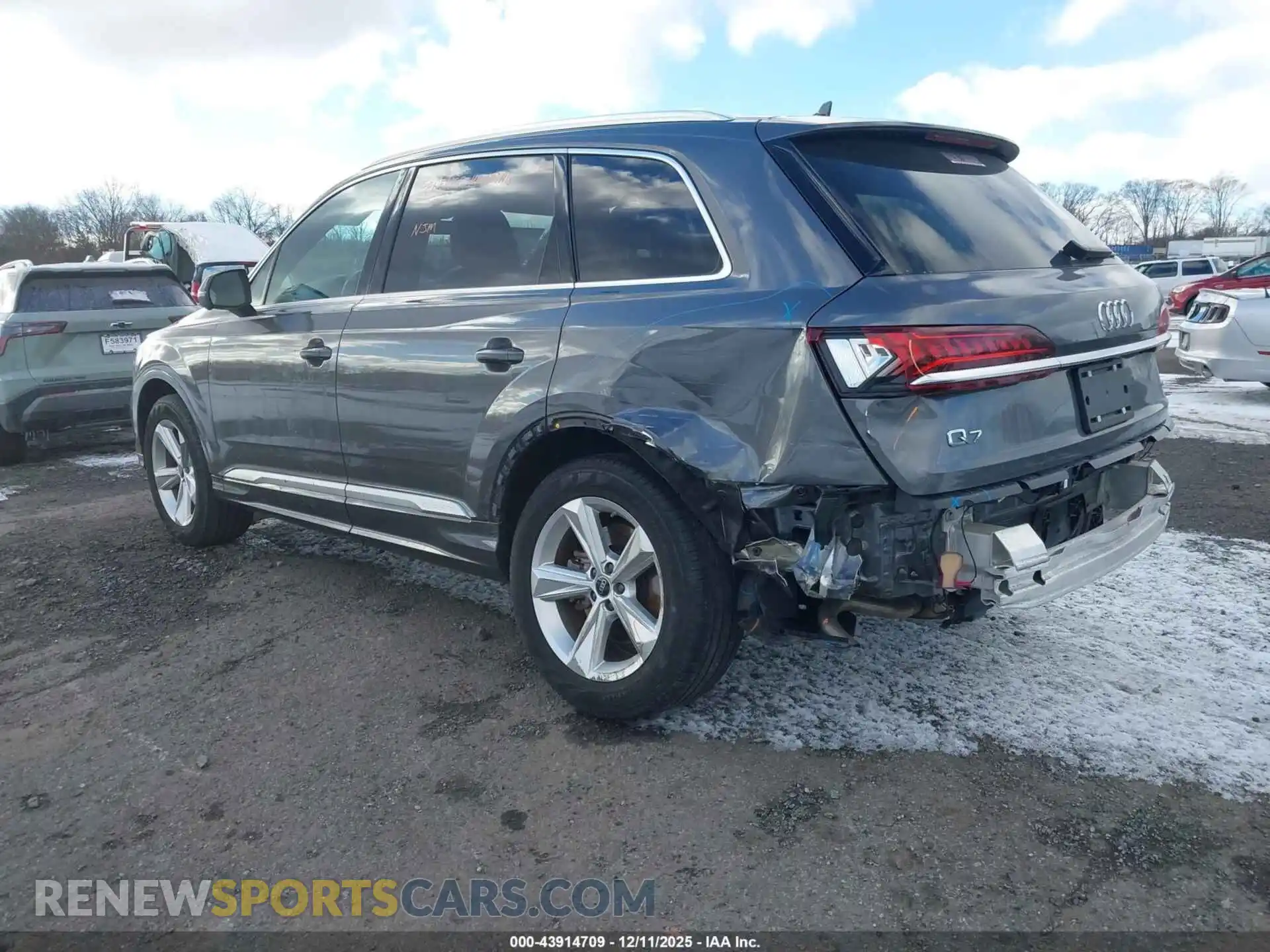 3 Photograph of a damaged car WA1LCBF7XPD023125 AUDI Q7 2023