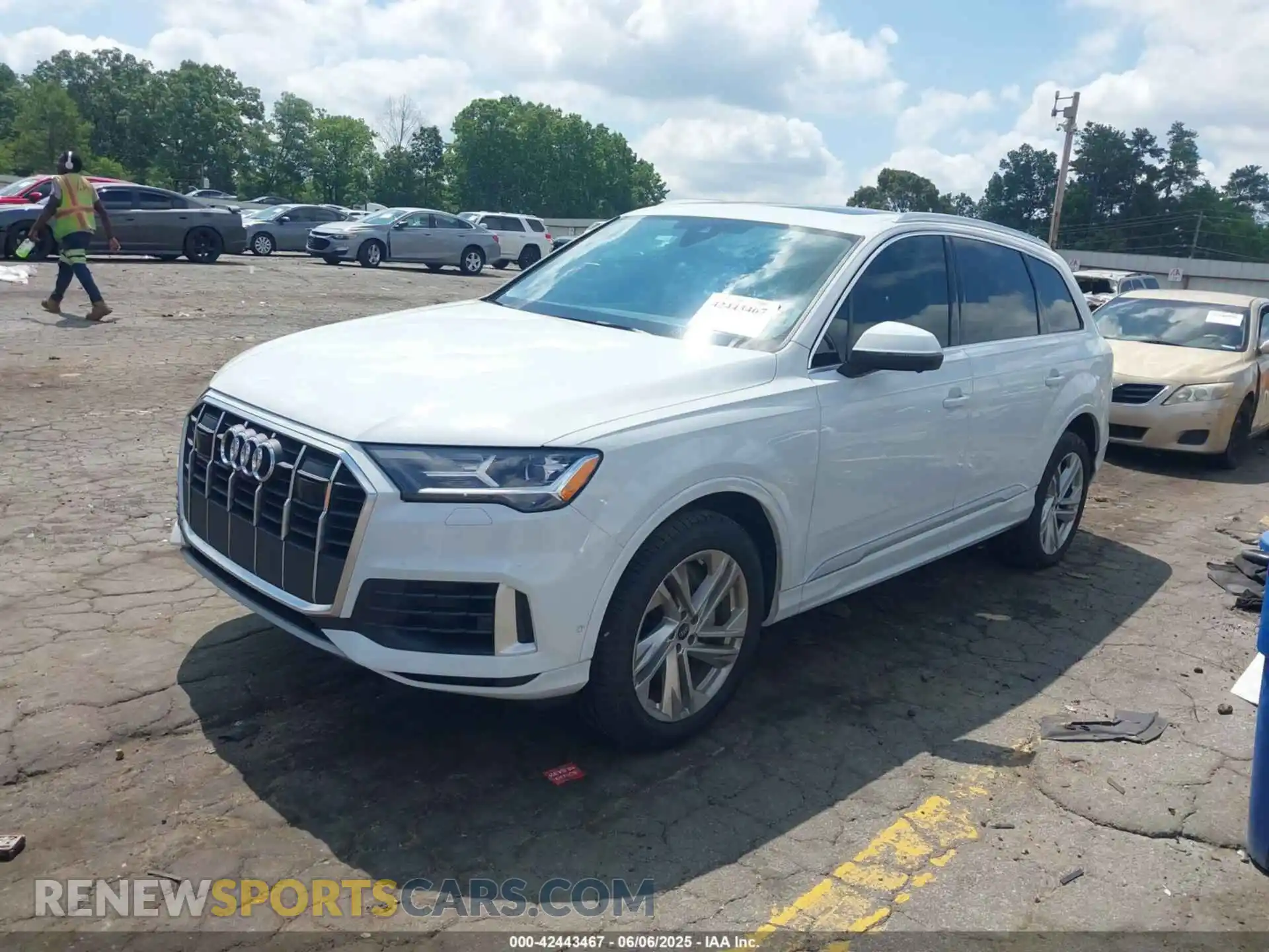 2 Фотография поврежденного автомобиля WA1LXBF70PD002269 AUDI Q7 2023
