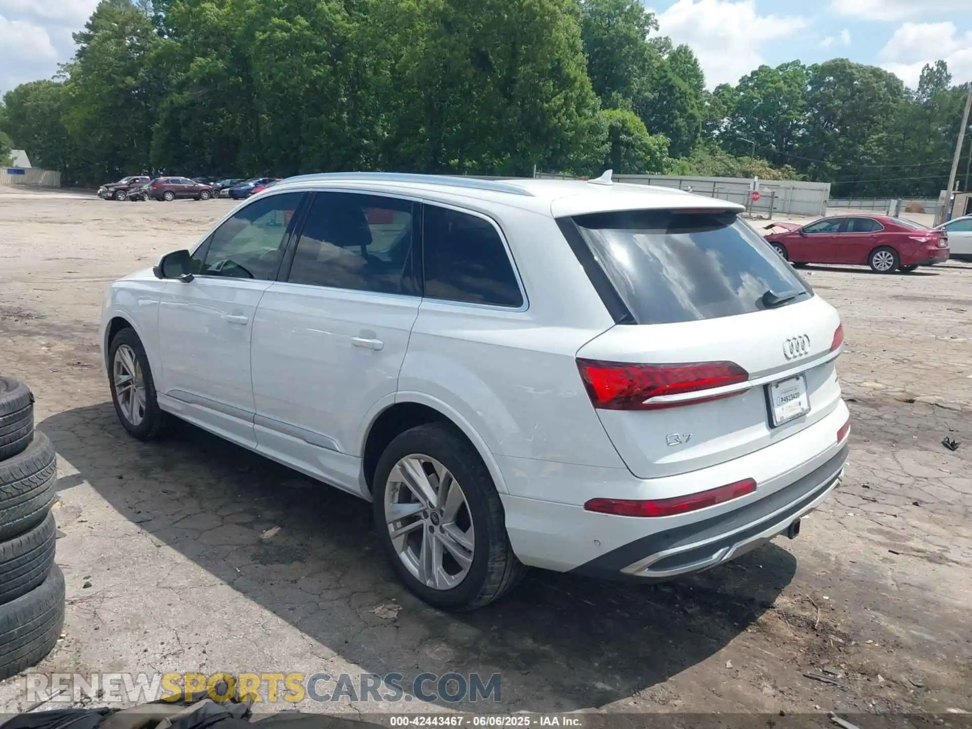 3 Фотография поврежденного автомобиля WA1LXBF70PD002269 AUDI Q7 2023