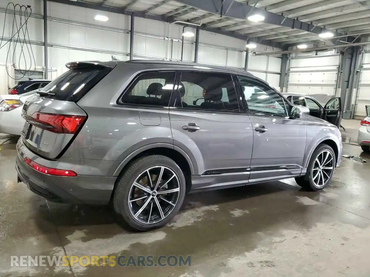 3 Photograph of a damaged car WA1LXBF70PD002417 AUDI Q7 2023