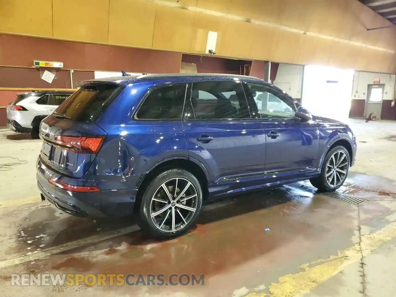 3 Photograph of a damaged car WA1LXBF71PD030291 AUDI Q7 2023