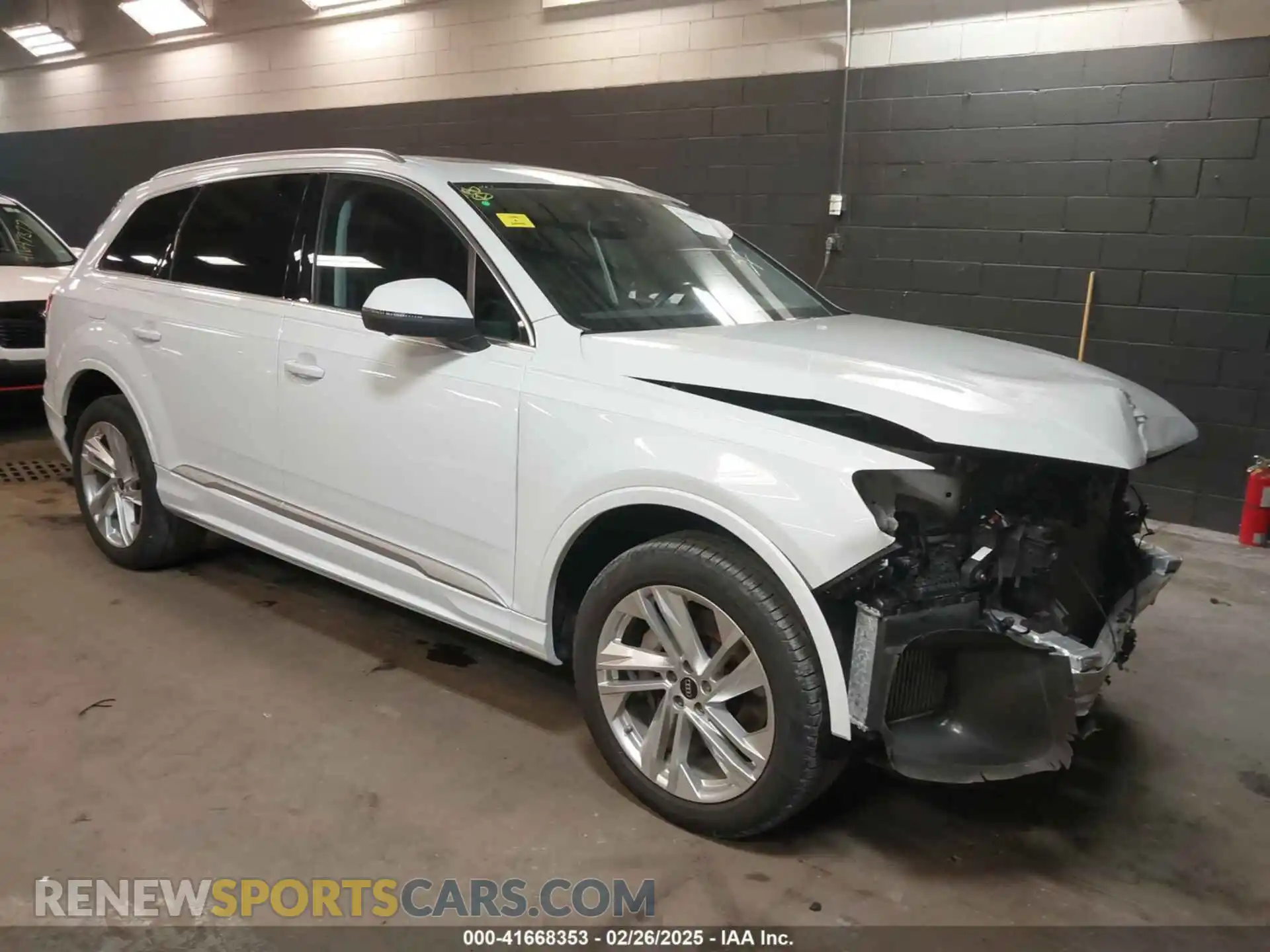 1 Photograph of a damaged car WA1LXBF74PD001609 AUDI Q7 2023
