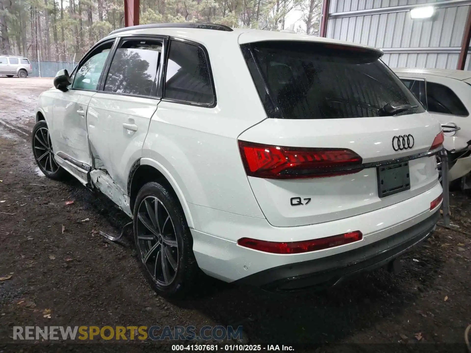 3 Photograph of a damaged car WA1LXBF76PD002387 AUDI Q7 2023