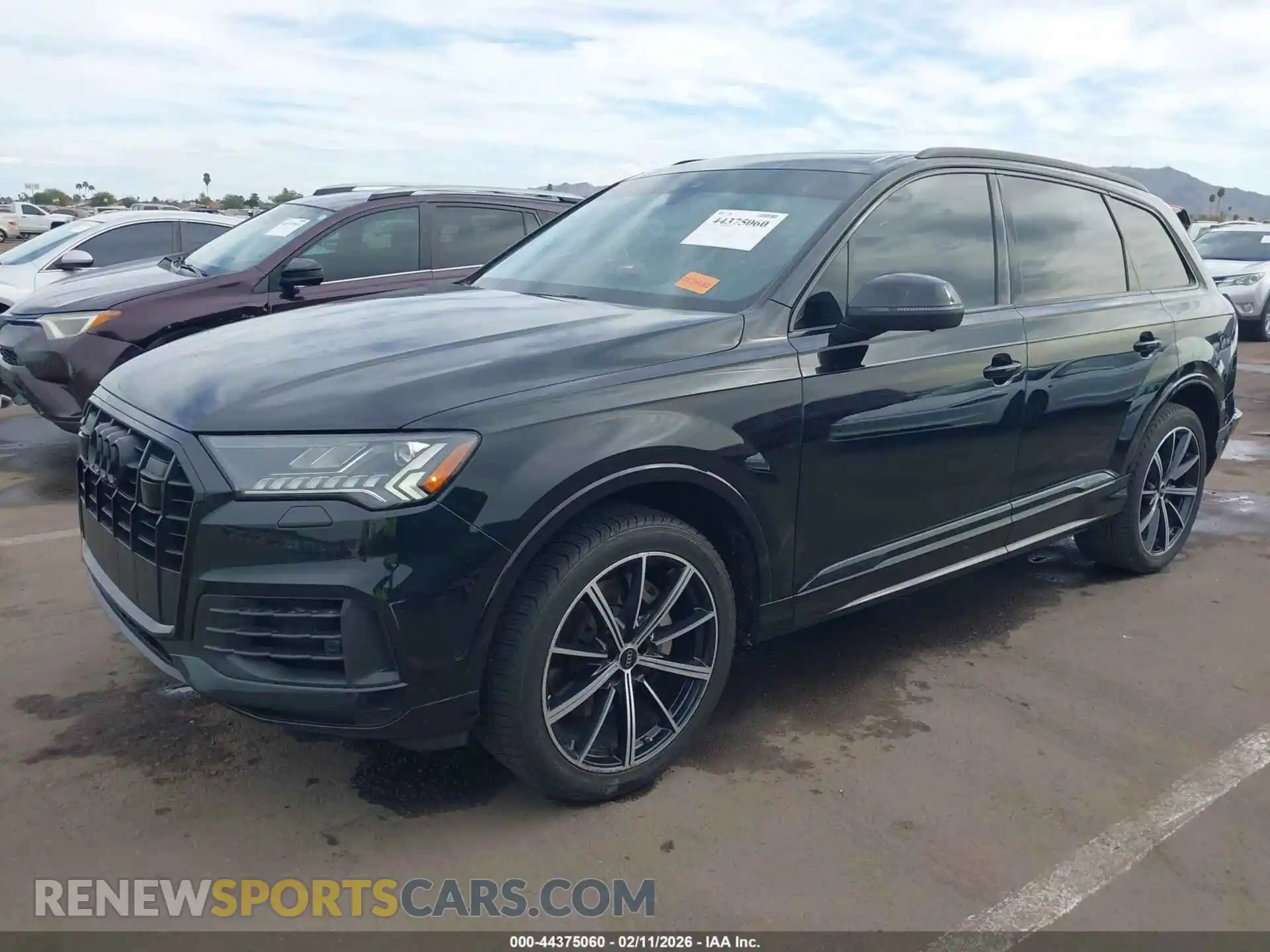 2 Photograph of a damaged car WA1LXBF79PD006014 AUDI Q7 2023