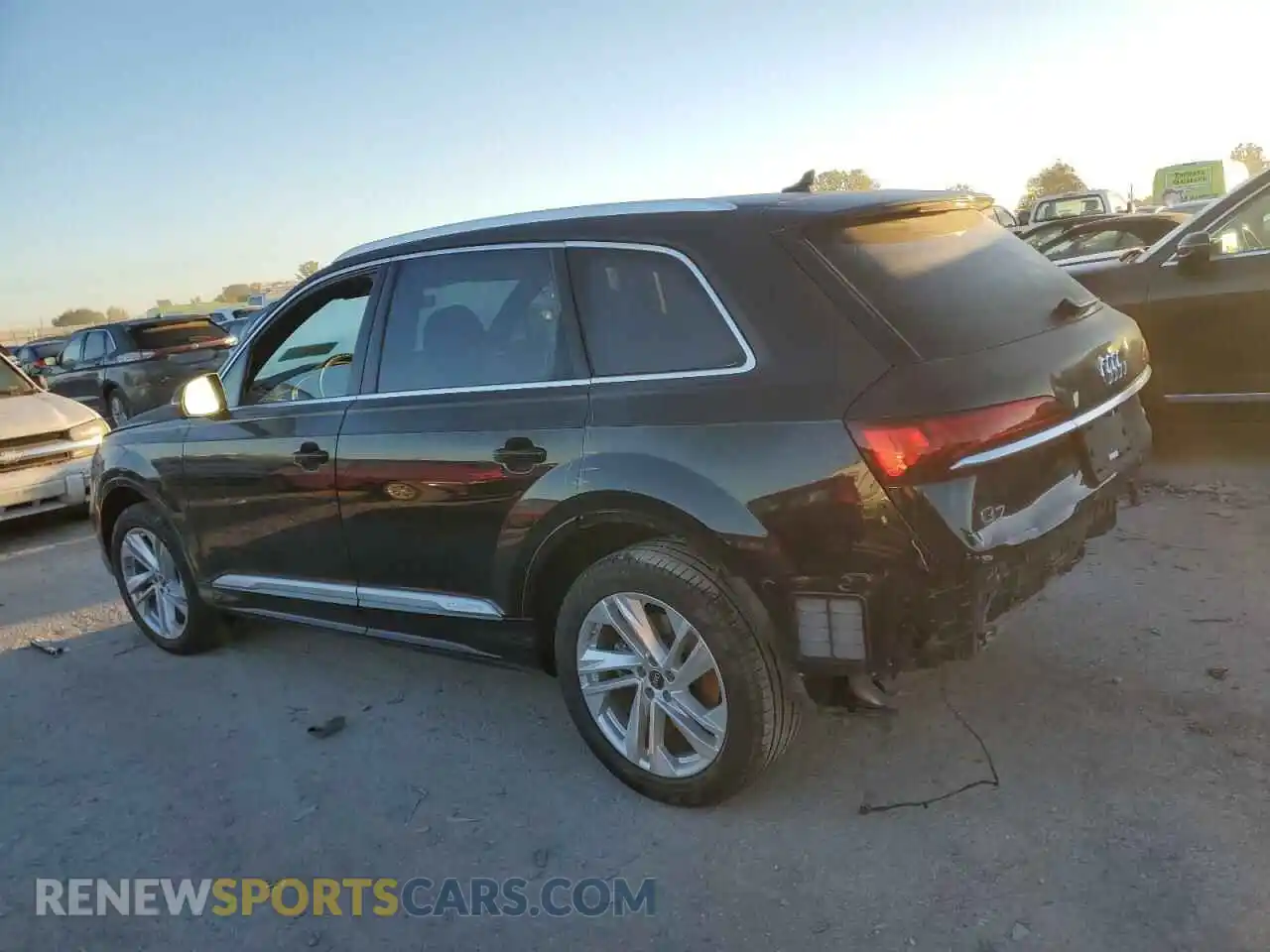 2 fotografías del automóvil dañado WA1LXBF7XPD008676 AUDI Q7 2023