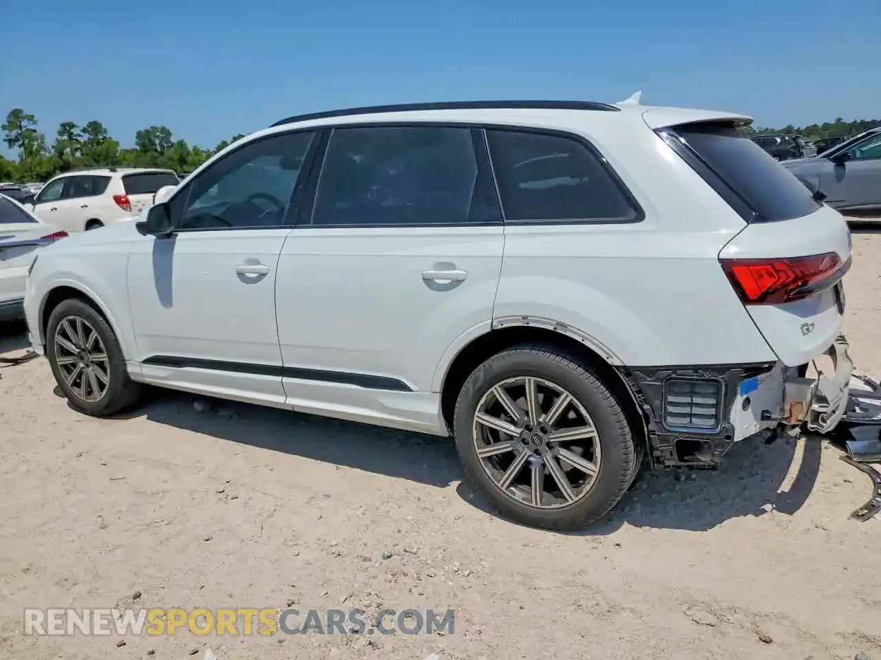 2 Фотография поврежденного автомобиля WA1LCBF71RD004644 AUDI Q7 2024
