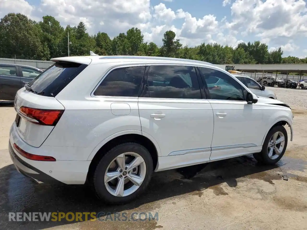 3 Photograph of a damaged car WA1ACBF70SD017785 AUDI Q7 2025