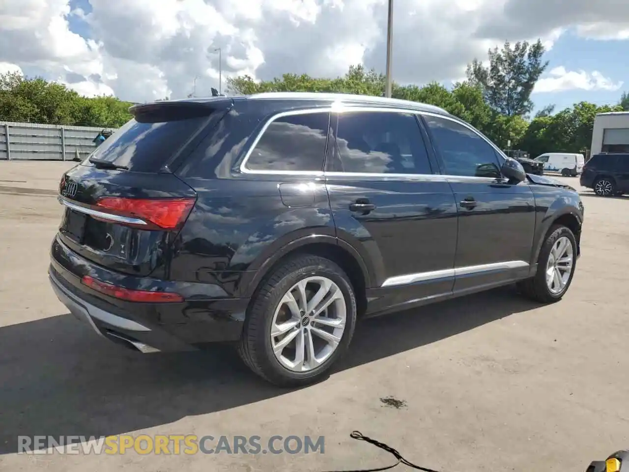 3 Photograph of a damaged car WA1ACBF75SD019158 AUDI Q7 2025