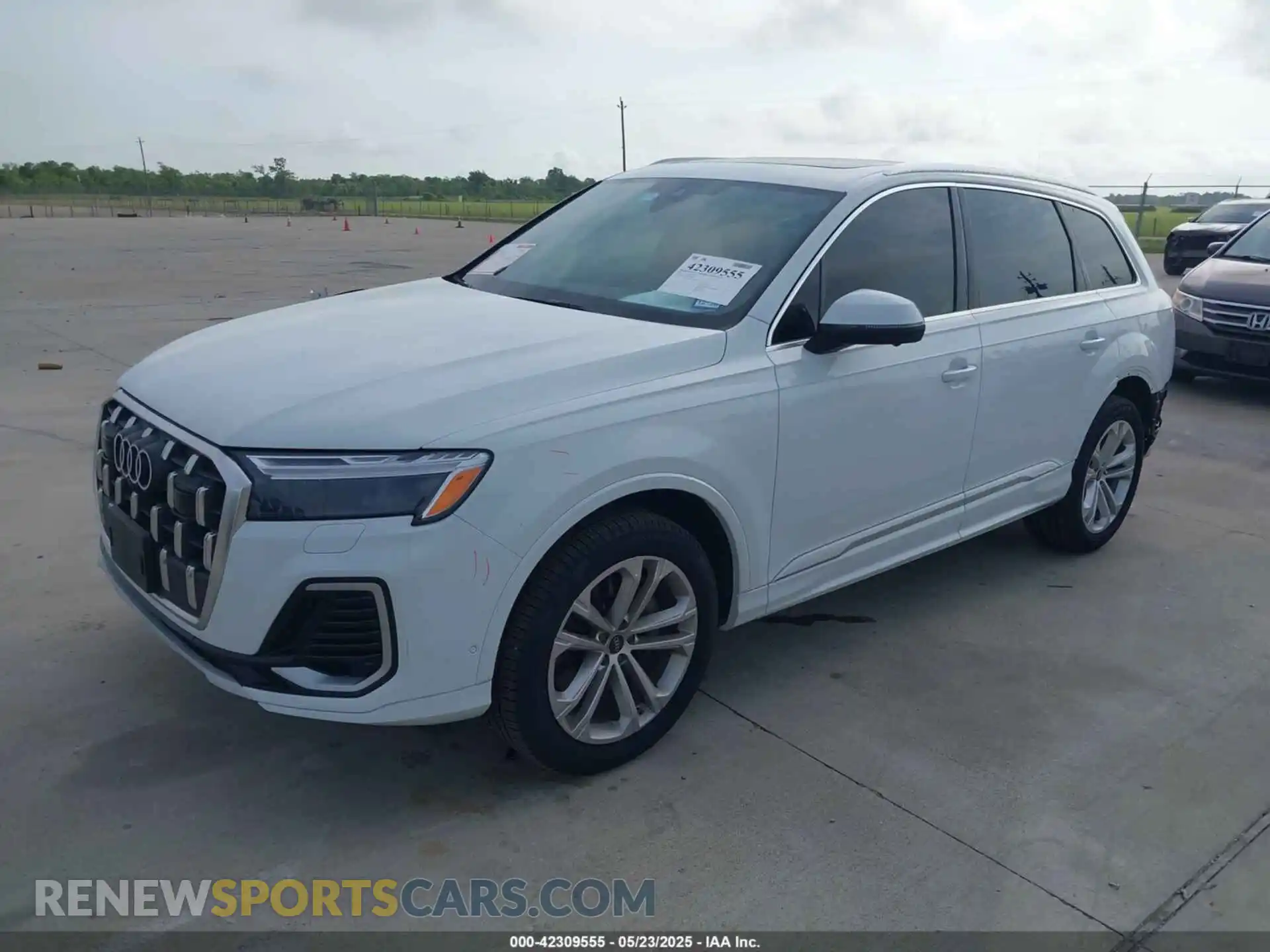 2 Photograph of a damaged car WA1ACBF75SD019631 AUDI Q7 2025