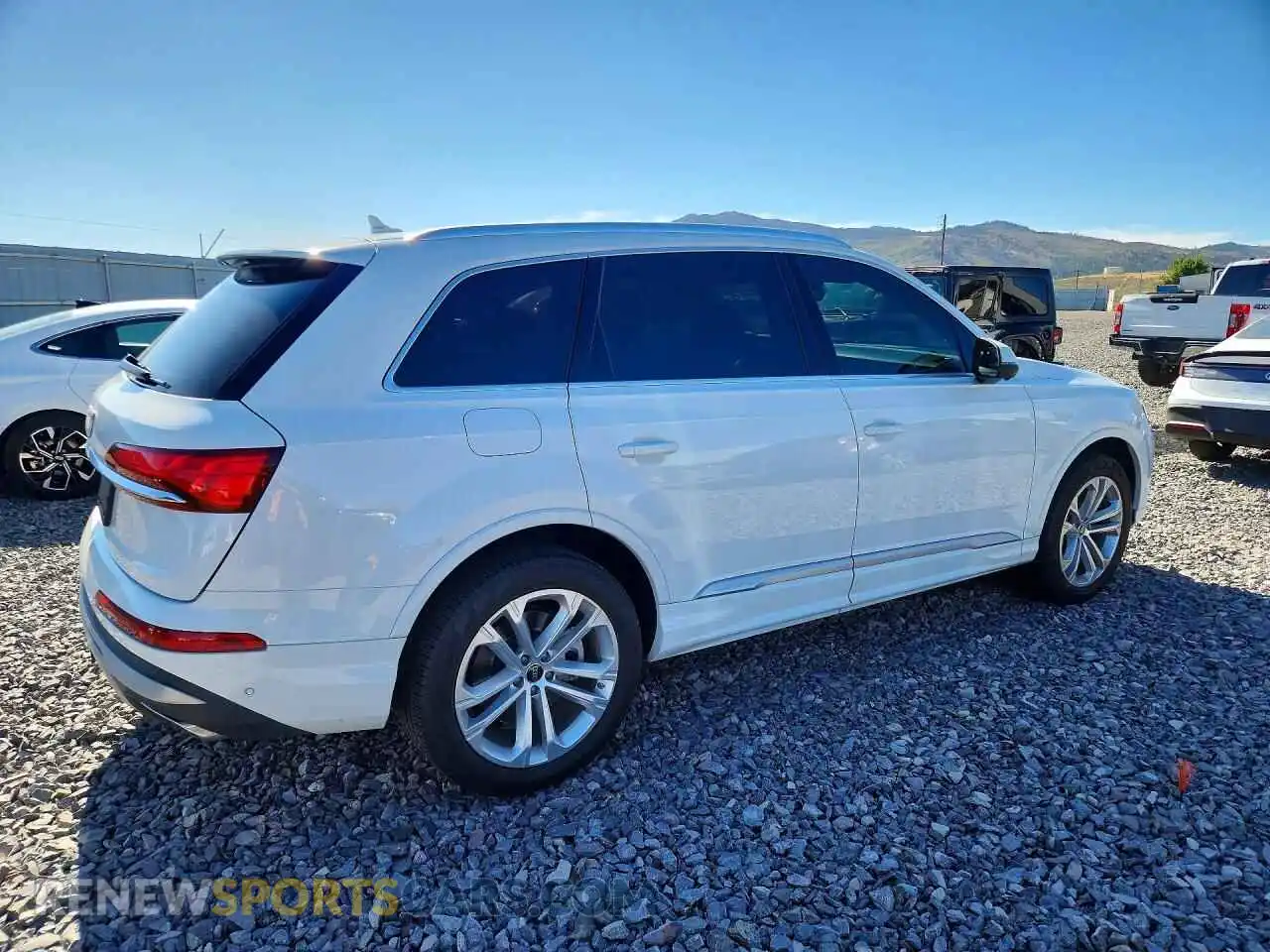 3 Photograph of a damaged car WA1LCBF71SD000941 AUDI Q7 2025