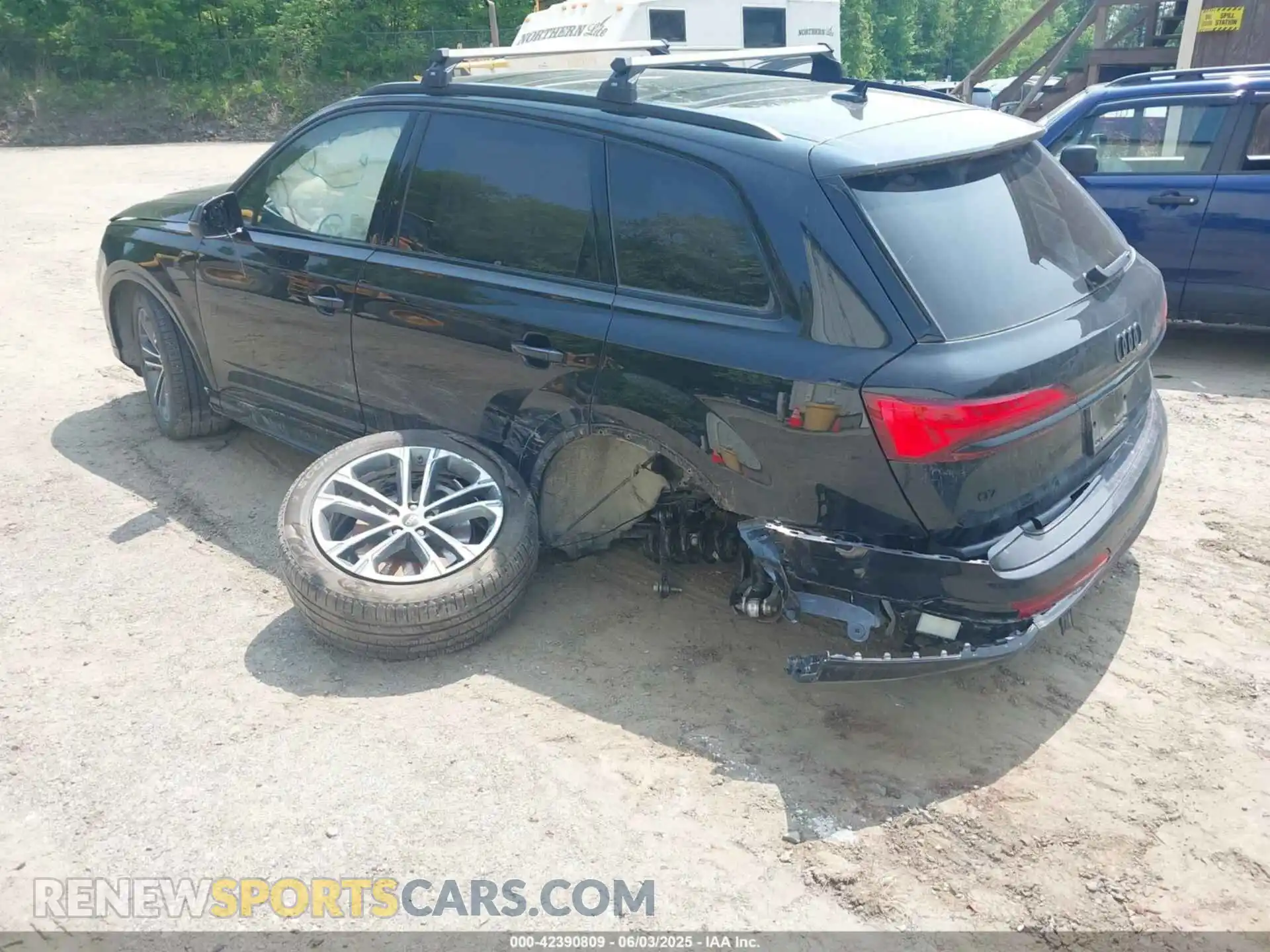 3 Photograph of a damaged car WA1LCBF74SD001940 AUDI Q7 2025