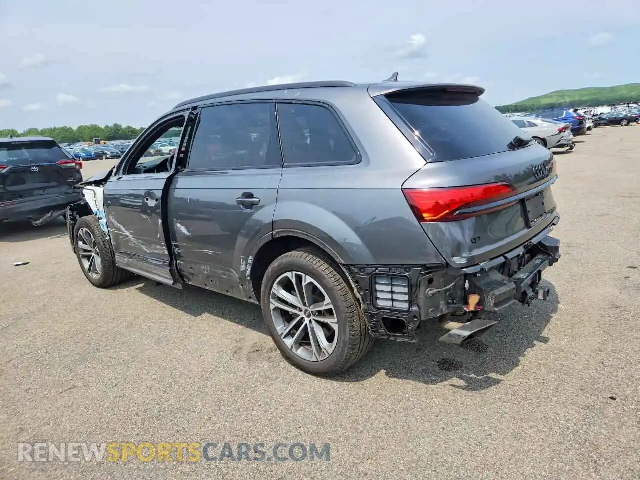 2 Photograph of a damaged car WA1LCBF76SD002801 AUDI Q7 2025