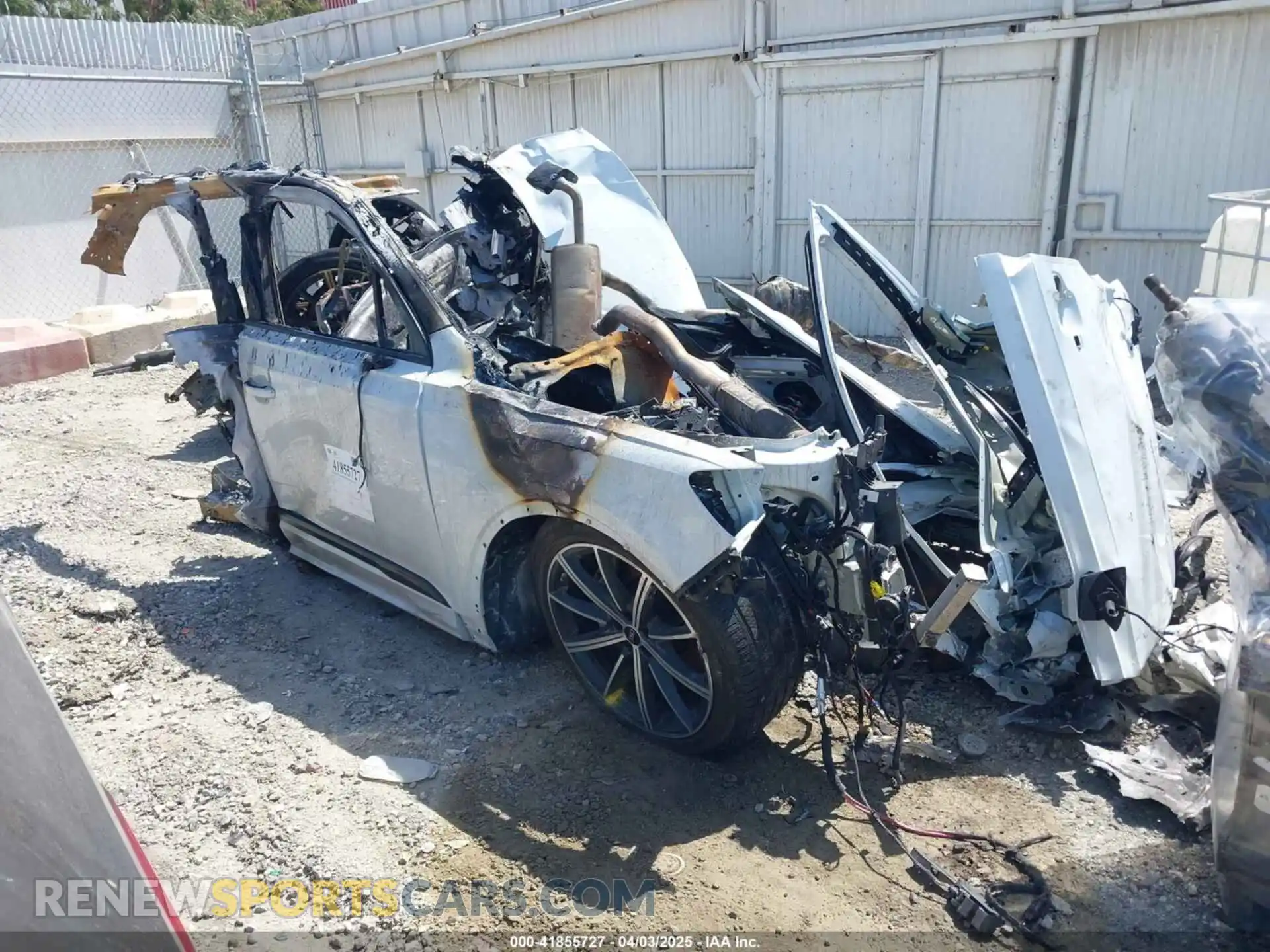 1 Photograph of a damaged car WA1LCBF77SD003391 AUDI Q7 2025