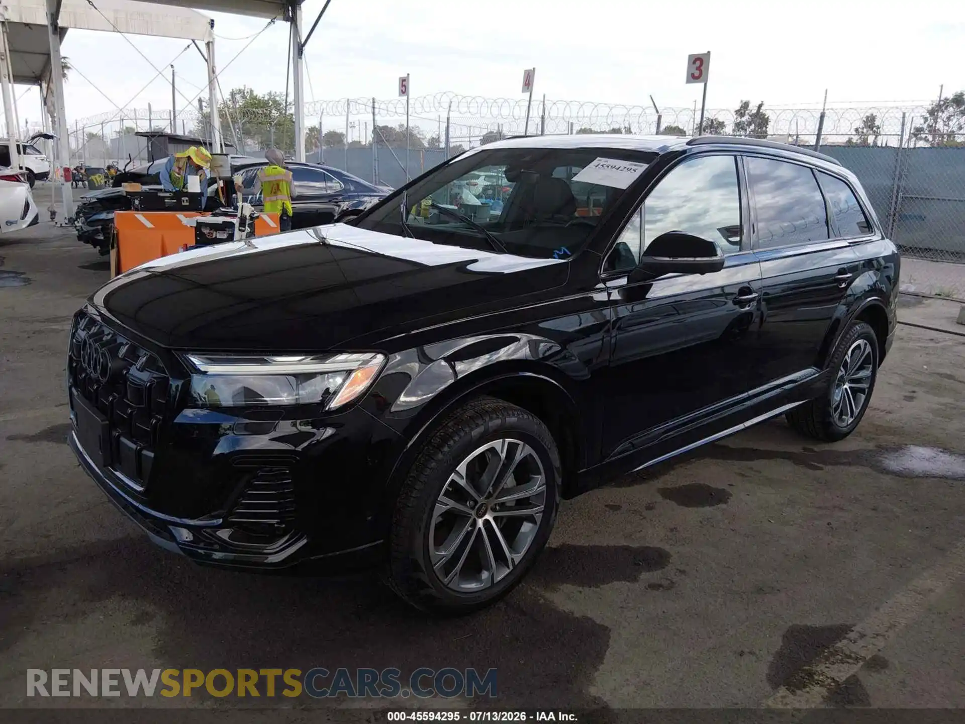 2 Photograph of a damaged car WA1ACBF72TD009169 AUDI Q7 2026
