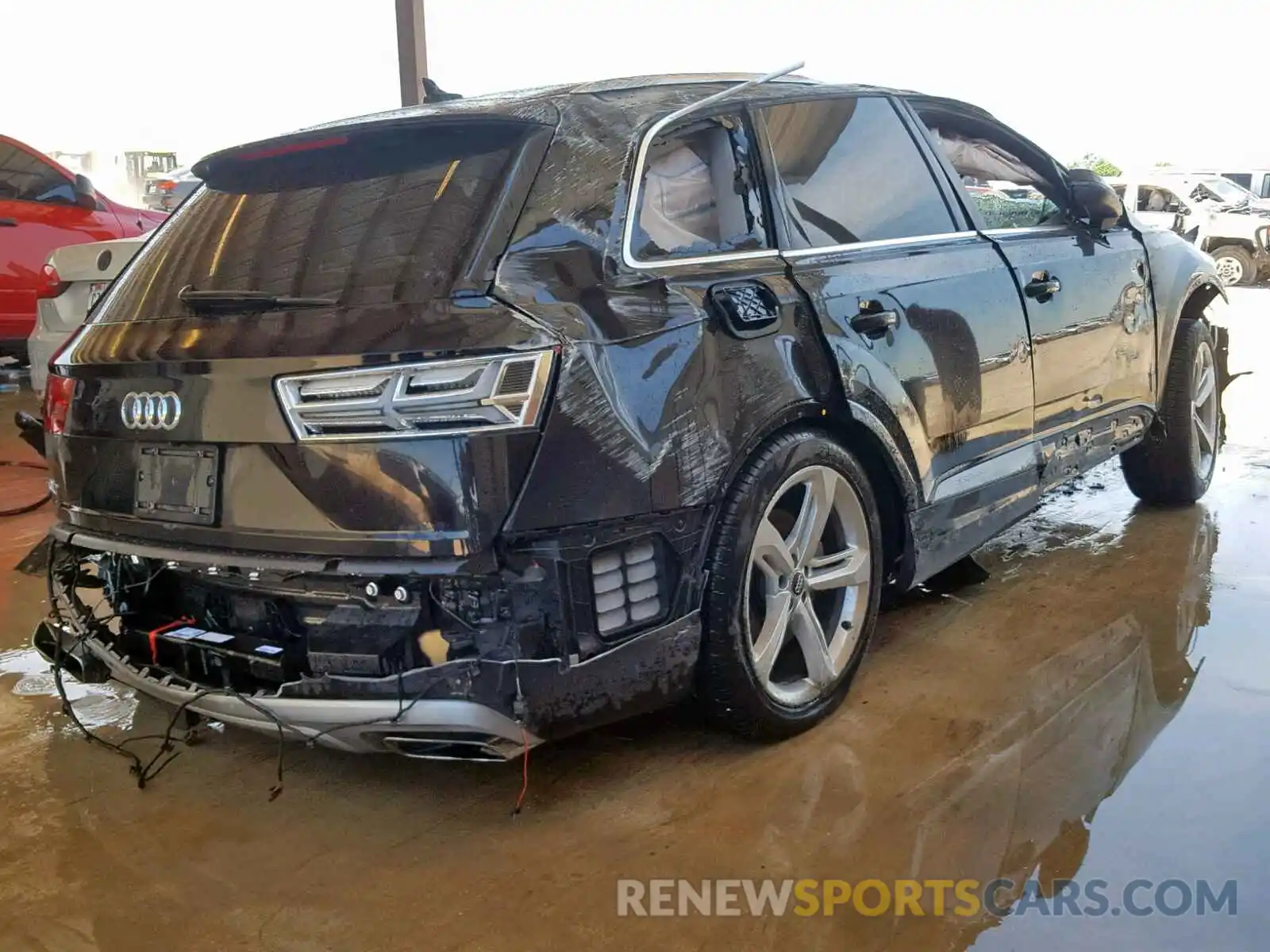 4 Photograph of a damaged car WA1VAAF79KD006804 AUDI Q7 PRESTIG 2019