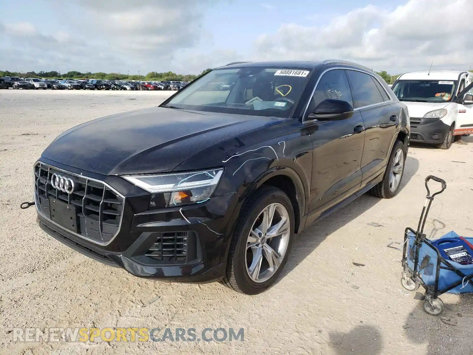 2 fotografías del automóvil dañado WA1AVAF14KD029129 AUDI Q8 2019