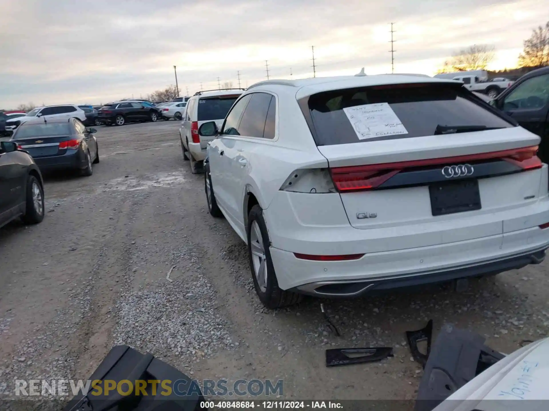 3 Фотография поврежденного автомобиля WA1AVAF15KD017149 AUDI Q8 2019