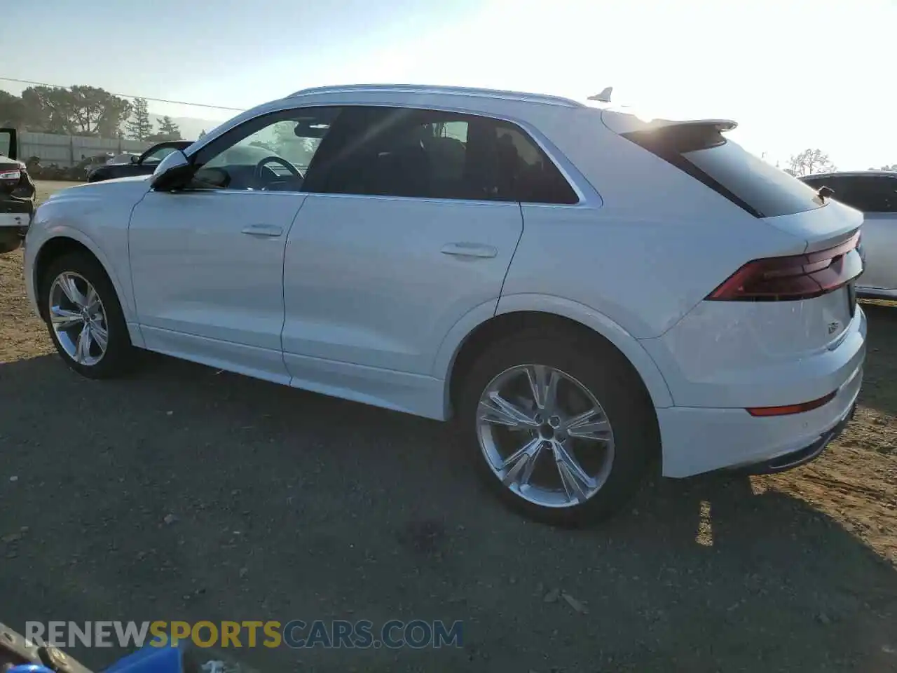 2 fotografías del automóvil dañado WA1AVAF16KD021615 AUDI Q8 2019