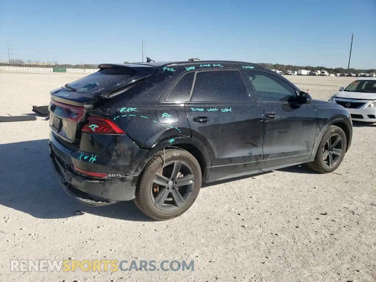 3 Фотография поврежденного автомобиля WA1AVAF17KD018660 AUDI Q8 2019