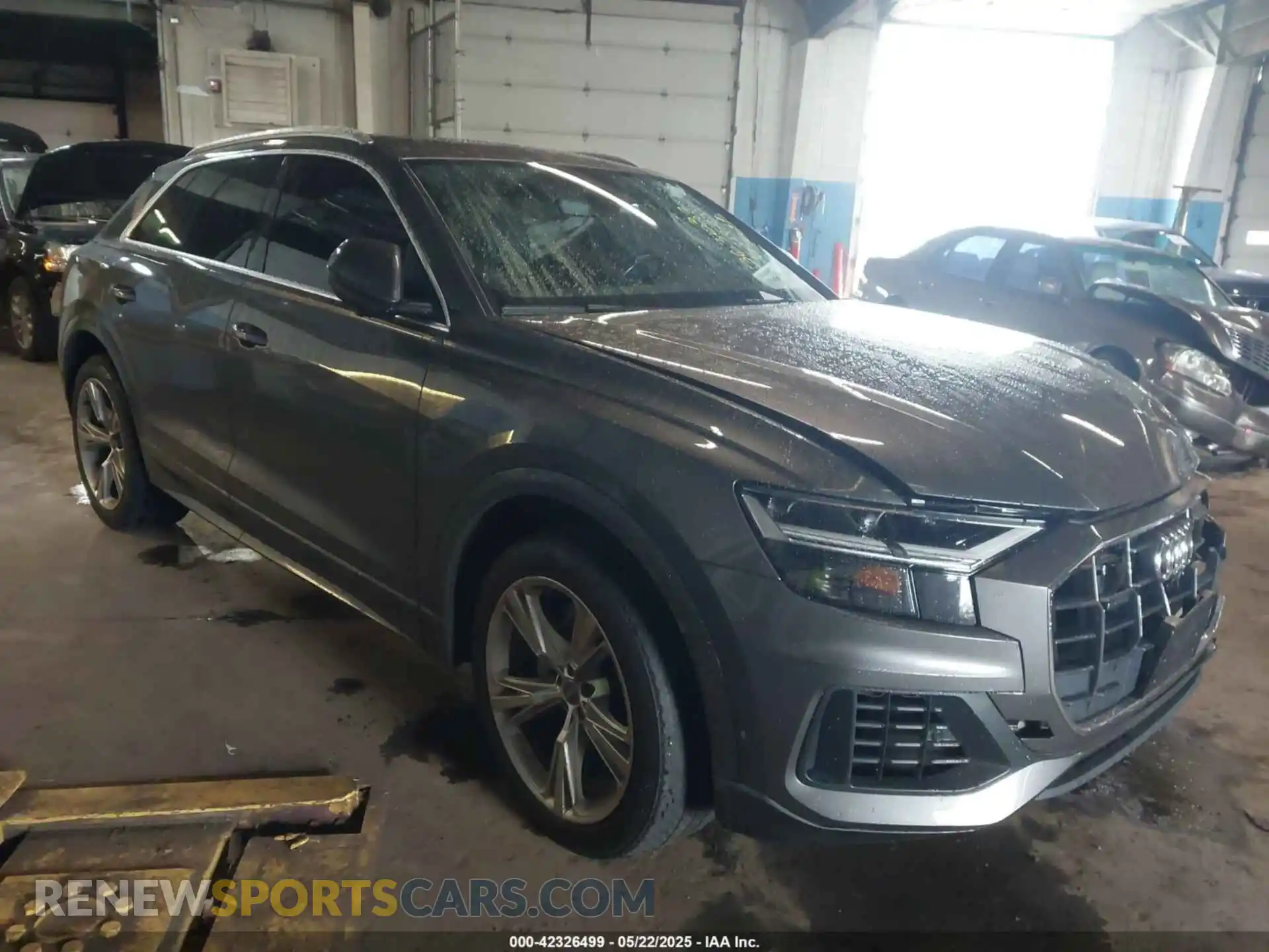1 Фотография поврежденного автомобиля WA1BVAF10KD010002 AUDI Q8 2019