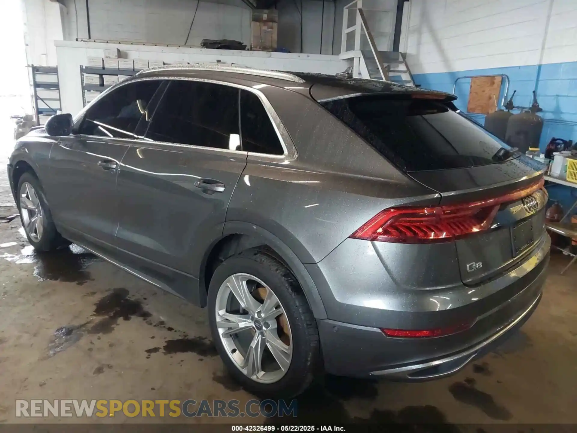 3 Фотография поврежденного автомобиля WA1BVAF10KD010002 AUDI Q8 2019