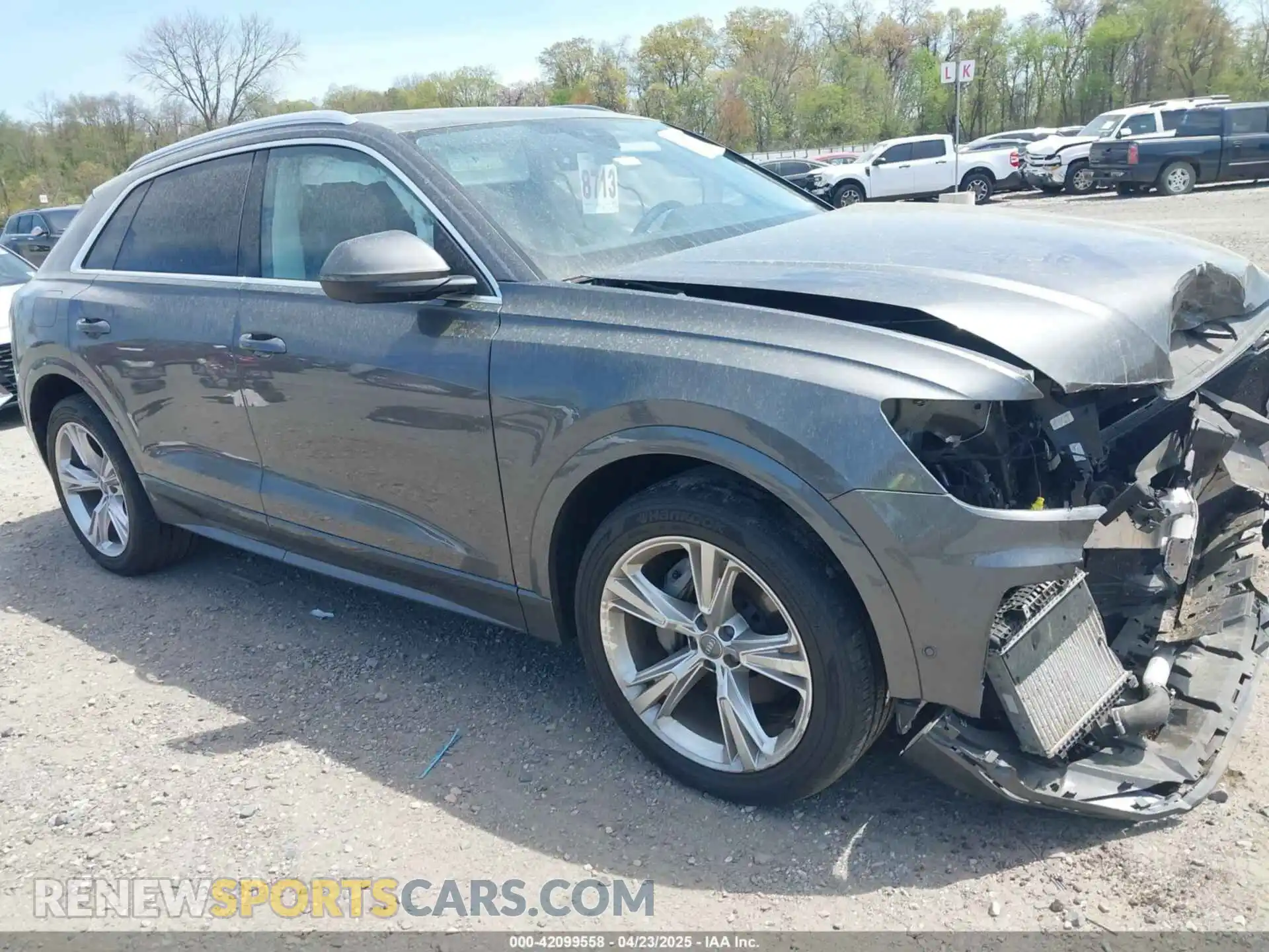 1 Фотография поврежденного автомобиля WA1BVAF11KD016990 AUDI Q8 2019