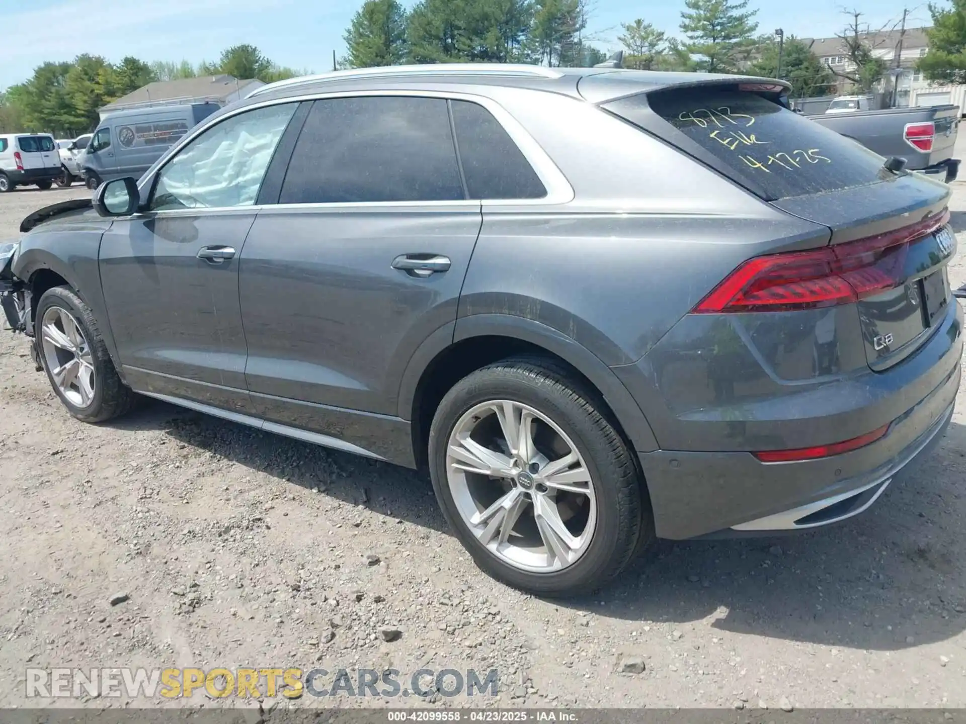 3 Фотография поврежденного автомобиля WA1BVAF11KD016990 AUDI Q8 2019