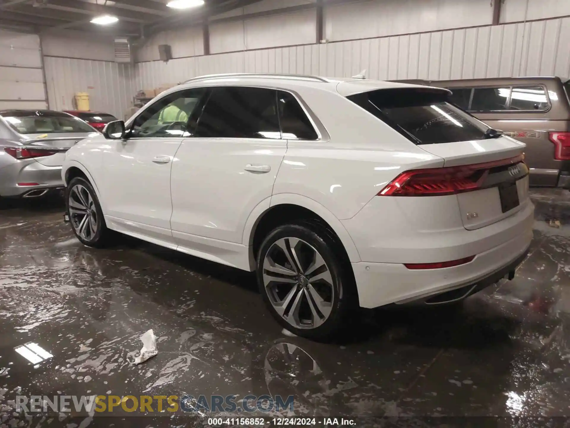 3 Фотография поврежденного автомобиля WA1CVAF12KD032250 AUDI Q8 2019