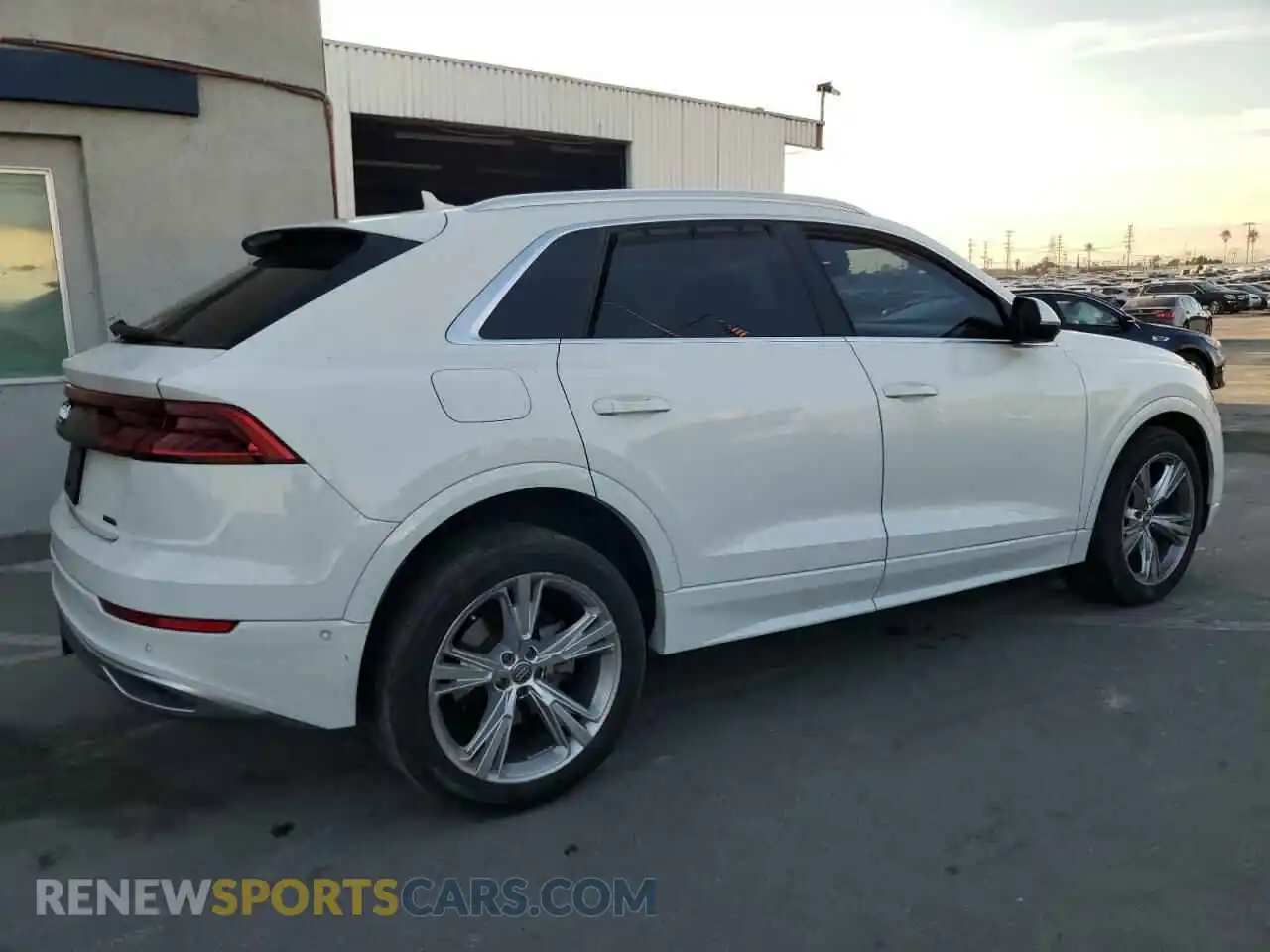 3 Фотография поврежденного автомобиля WA1CVAF16KD018075 AUDI Q8 2019