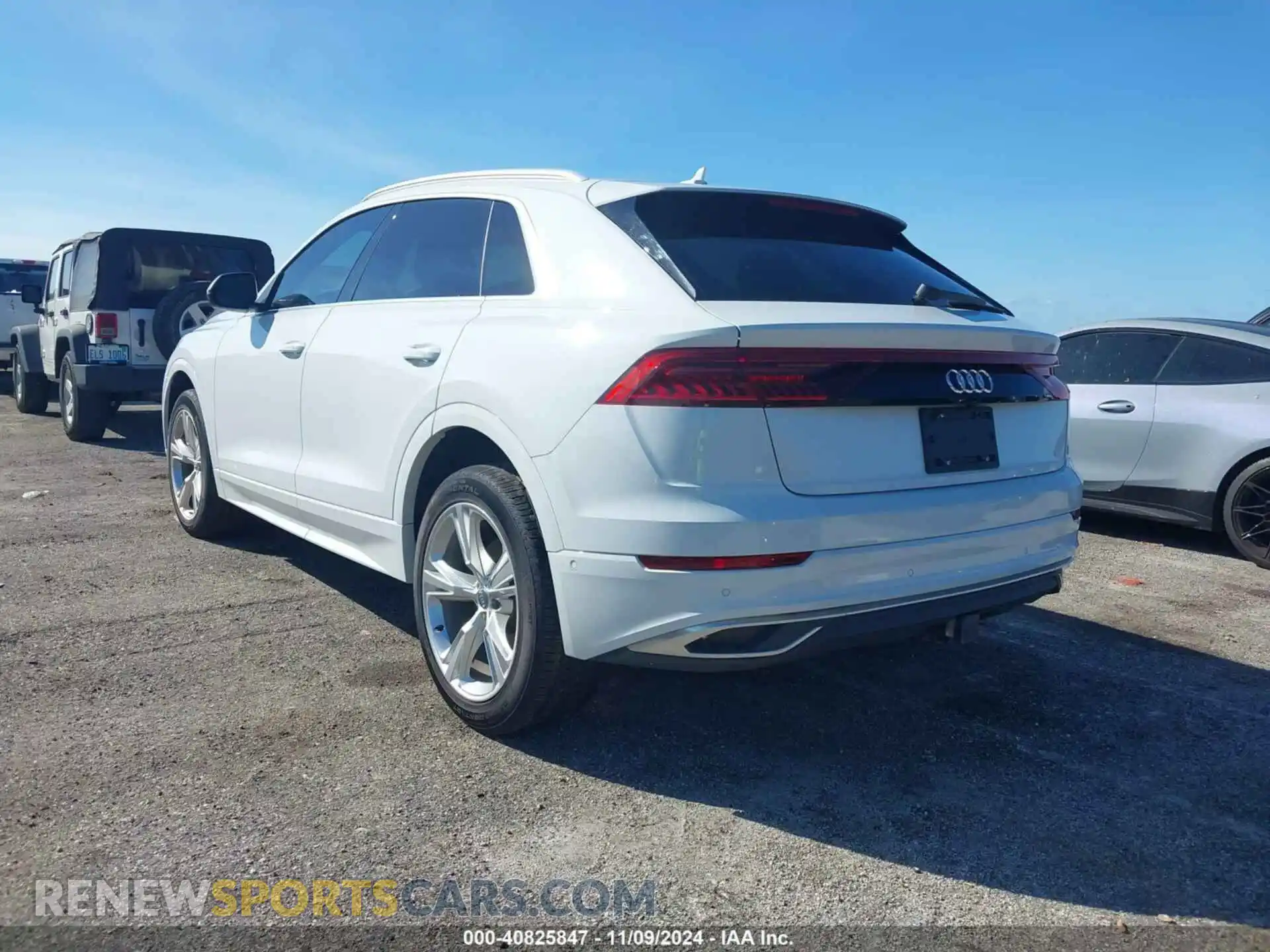 3 Фотография поврежденного автомобиля WA1CVAF16KD019386 AUDI Q8 2019
