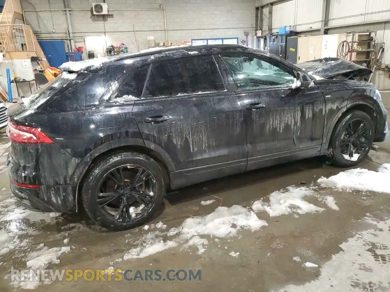 3 Фотография поврежденного автомобиля WA1DVAF14KD007239 AUDI Q8 2019