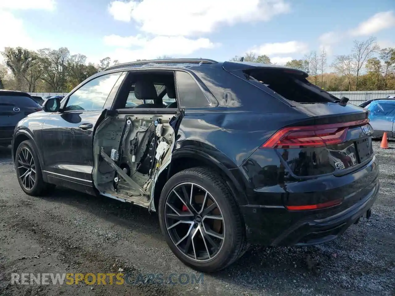 2 Фотография поврежденного автомобиля WA1EVAF12KD016865 AUDI Q8 2019