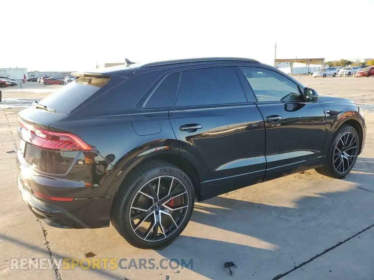 3 Фотография поврежденного автомобиля WA1EVAF14KD022411 AUDI Q8 2019