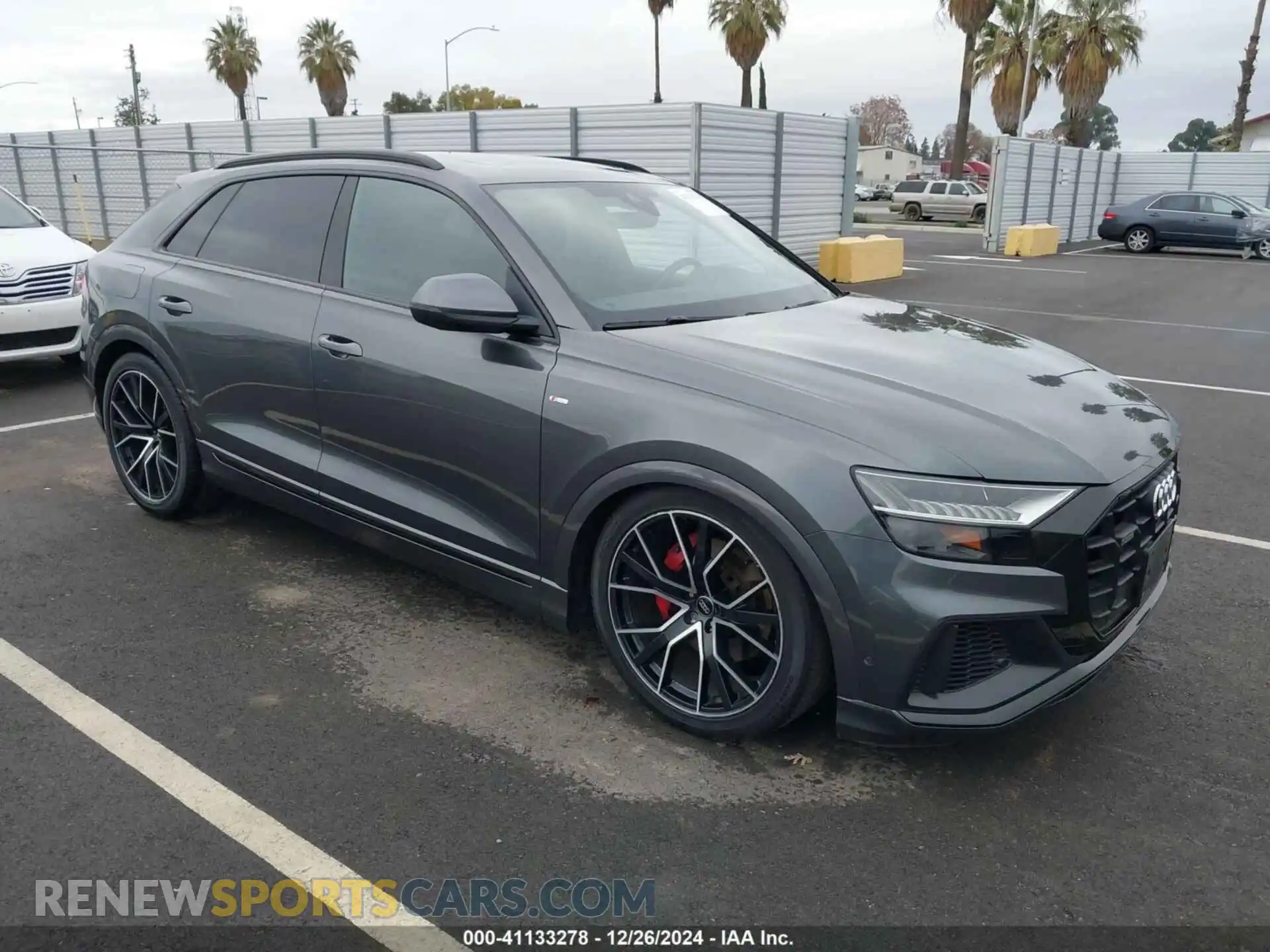 1 Фотография поврежденного автомобиля WA1EVAF17KD042362 AUDI Q8 2019