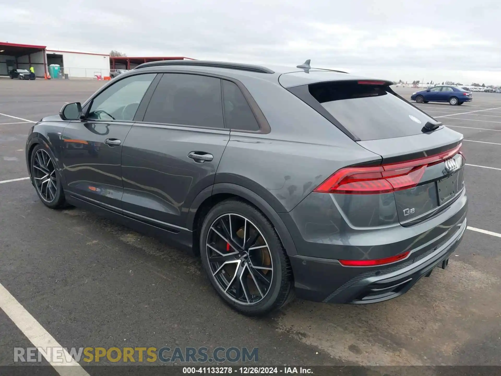 3 Фотография поврежденного автомобиля WA1EVAF17KD042362 AUDI Q8 2019