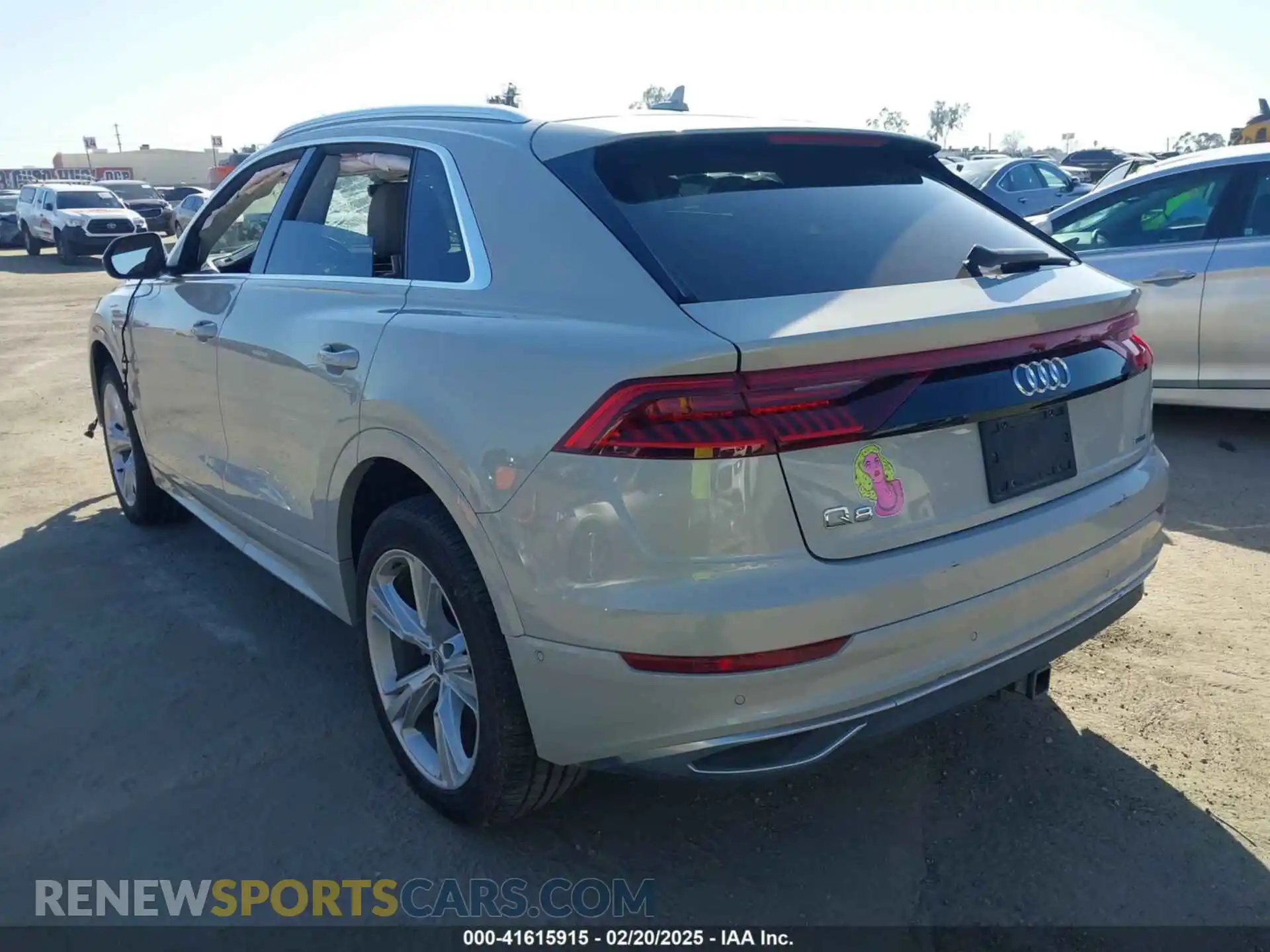 3 Photograph of a damaged car WA1CVAF1XLD010322 AUDI Q8 2020