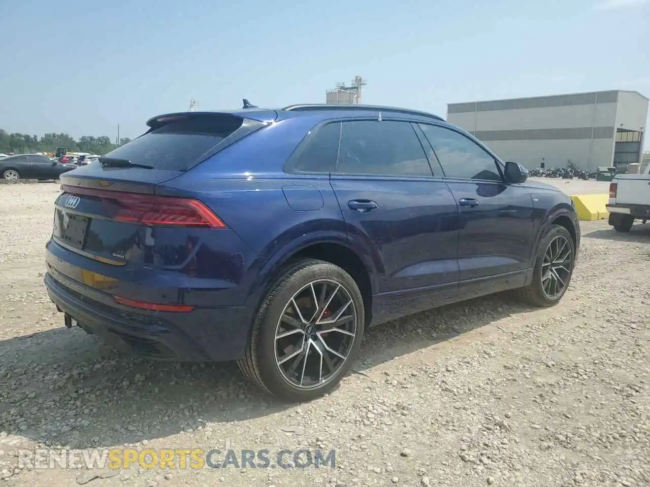 3 Фотография поврежденного автомобиля WA1EVAF11LD025333 AUDI Q8 2020
