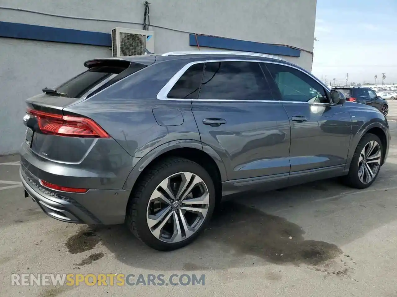 3 Photograph of a damaged car WA1EVAF14LD008087 AUDI Q8 2020