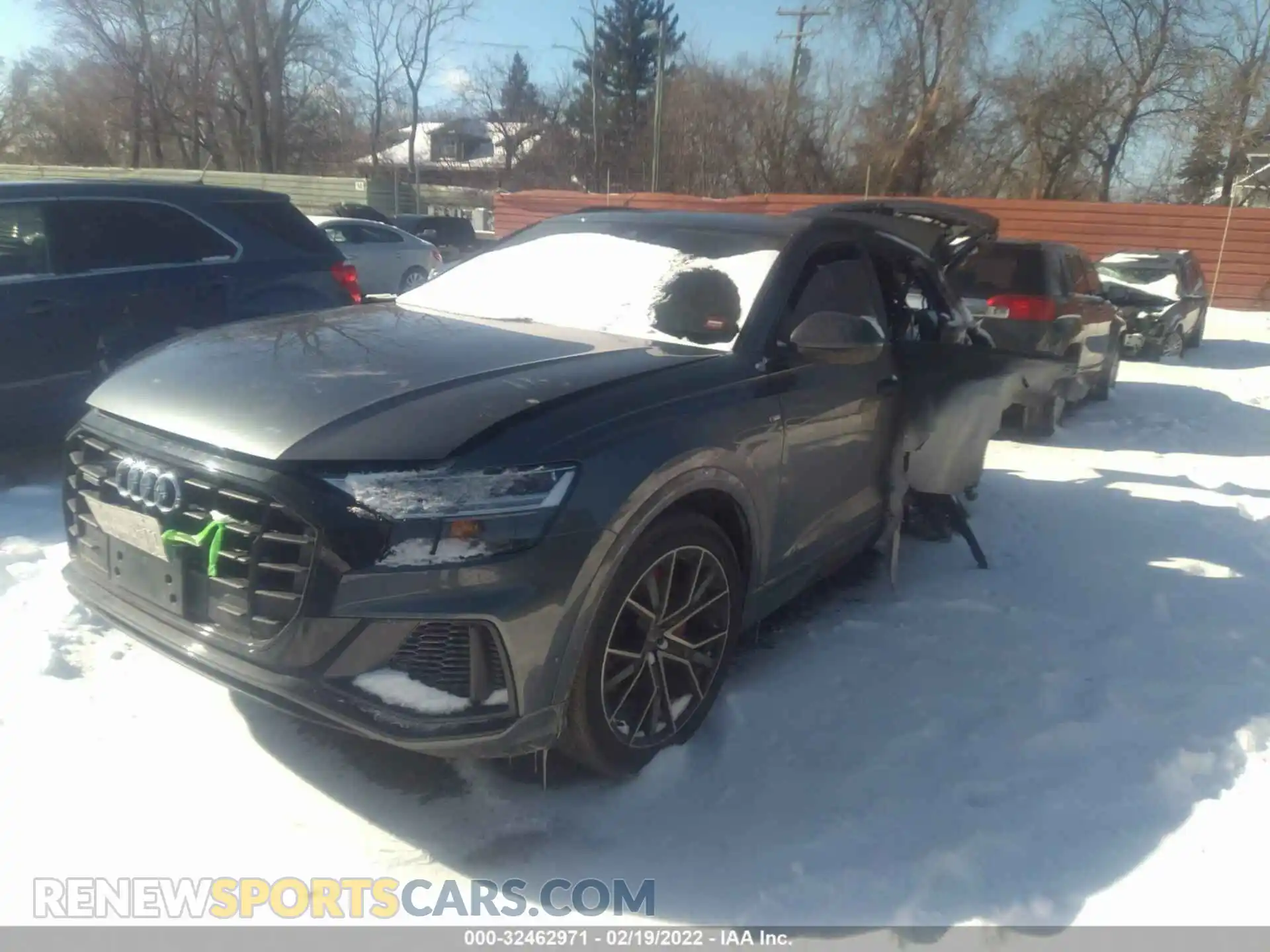 2 fotografías del automóvil dañado WA1EVAF14LD025231 AUDI Q8 2020